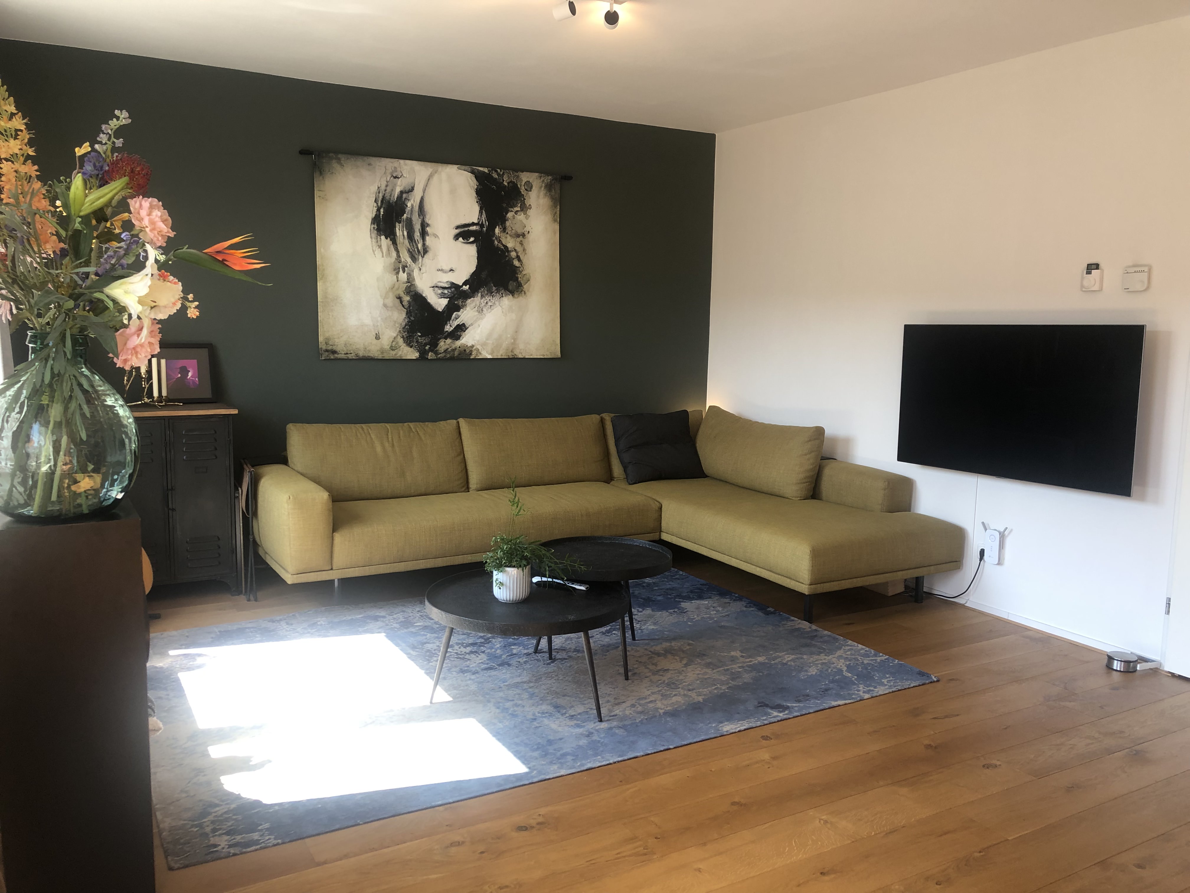 Bright and spacious 90m2 apartment with balcony โ Amsterdam stay