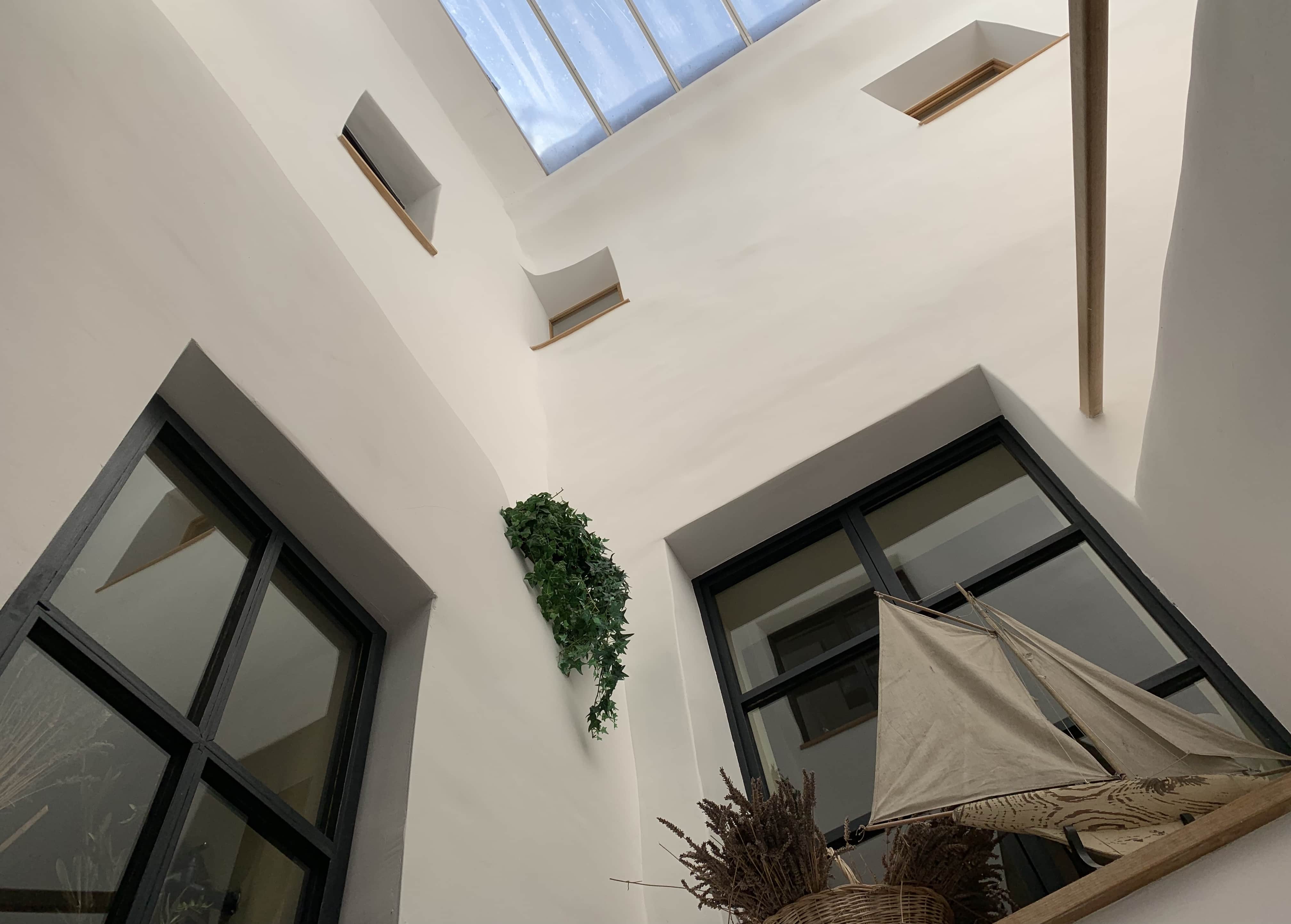 Aups: village house, spacious and bright.