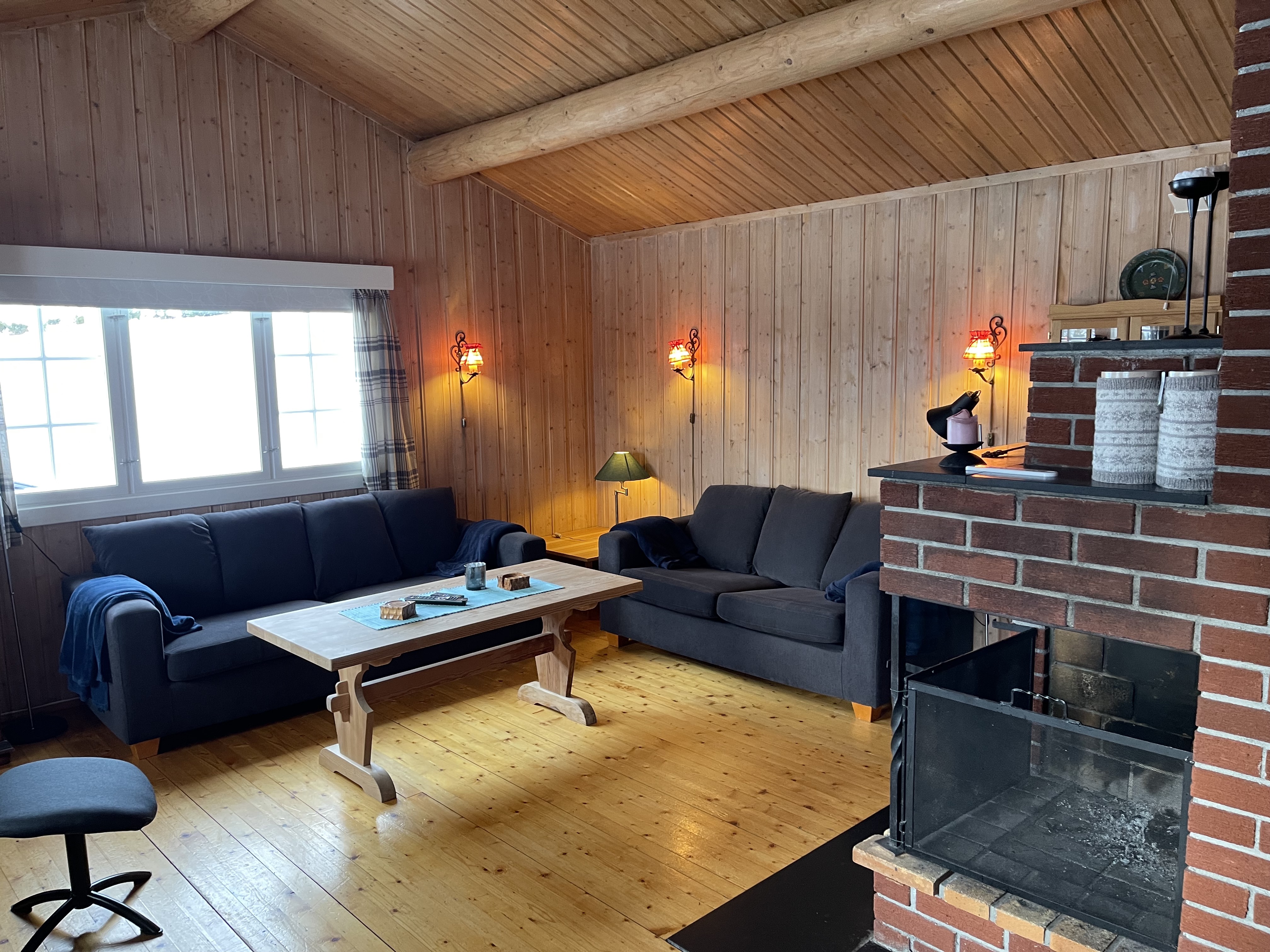 Spacious cabin with a beautiful view.