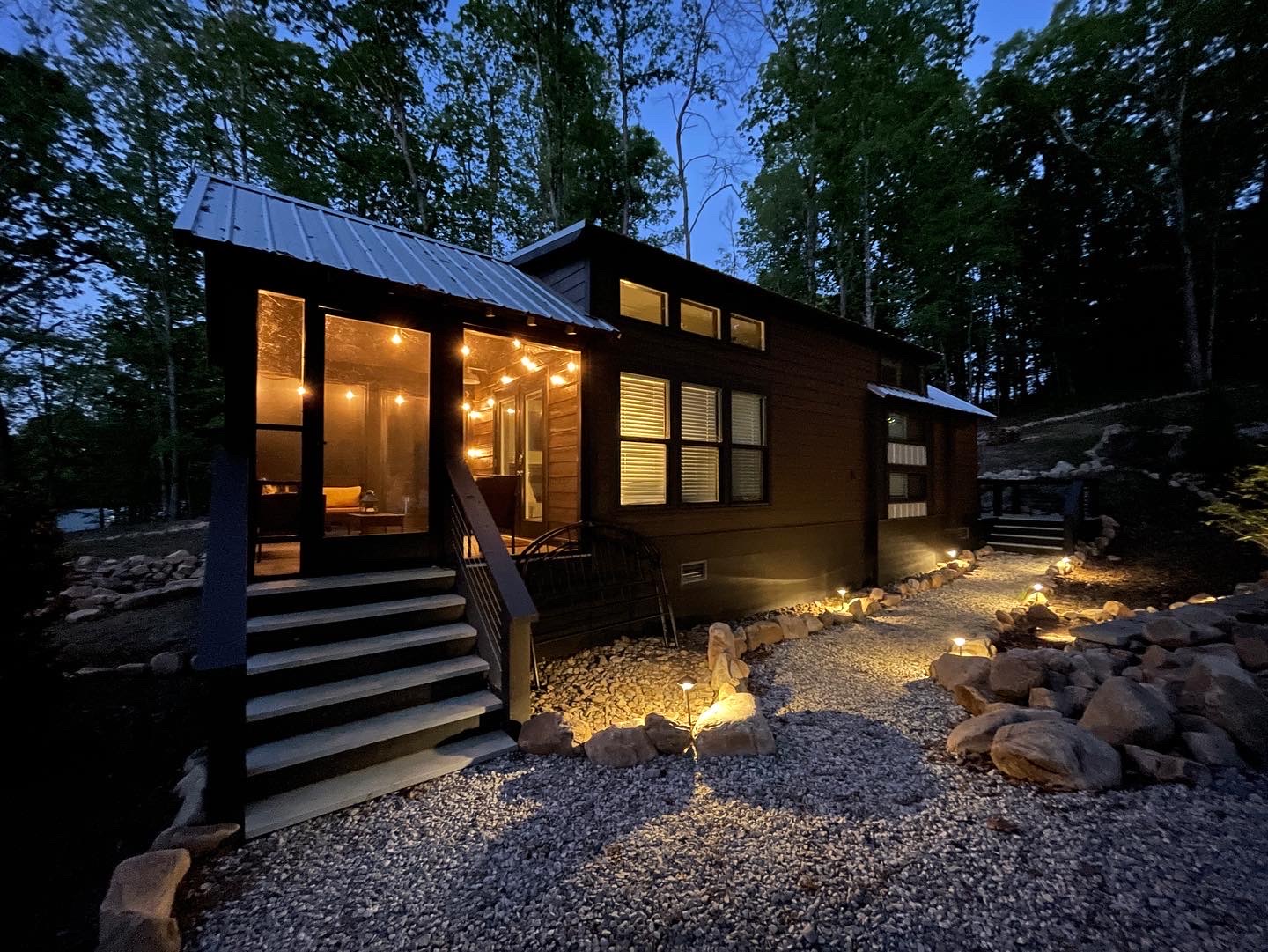 The Mockingbird MADE SOUTH Cottage Water's Edge Tiny houses for