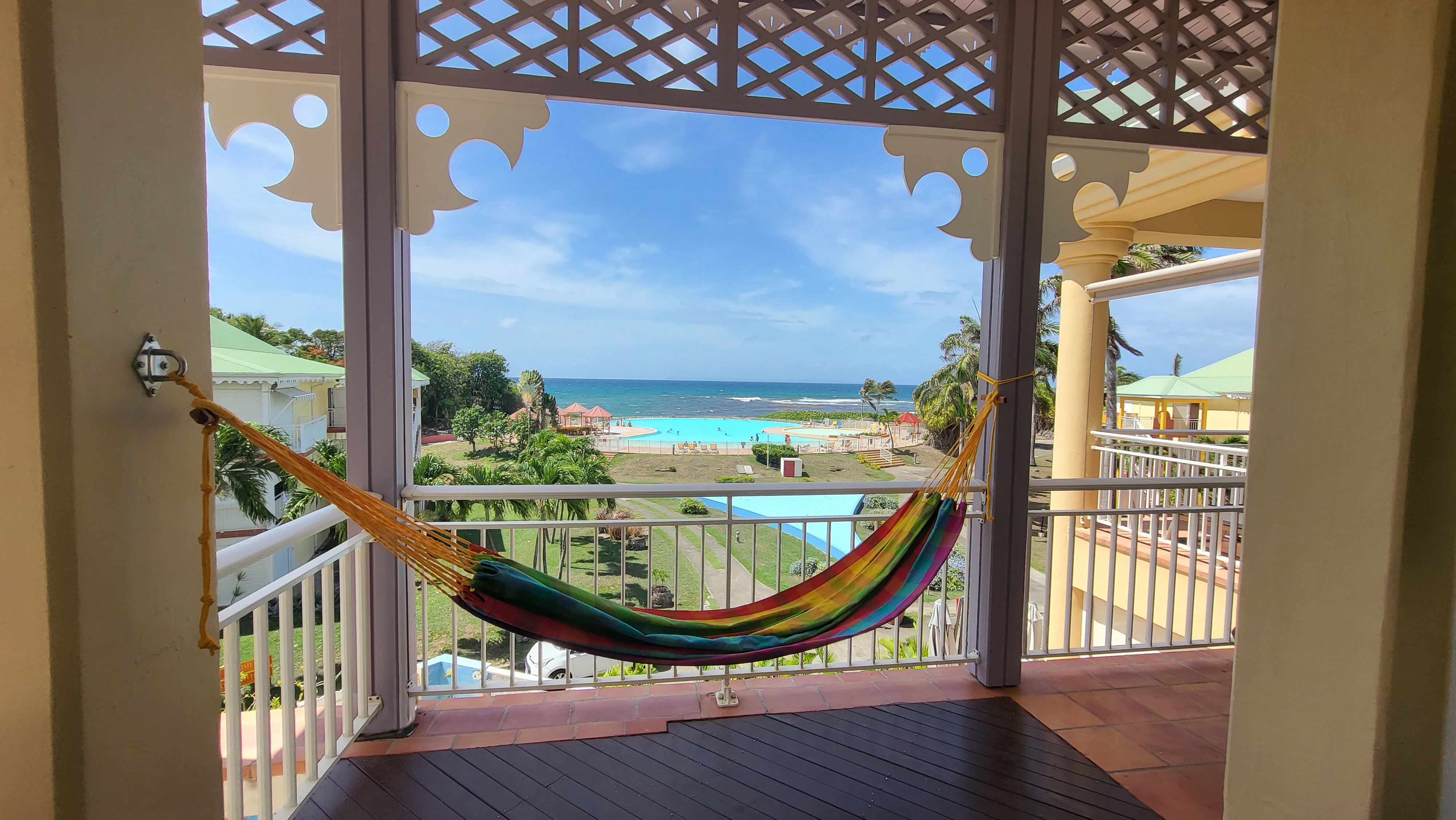 Kaz Loriké - Awesome pool and sea view
