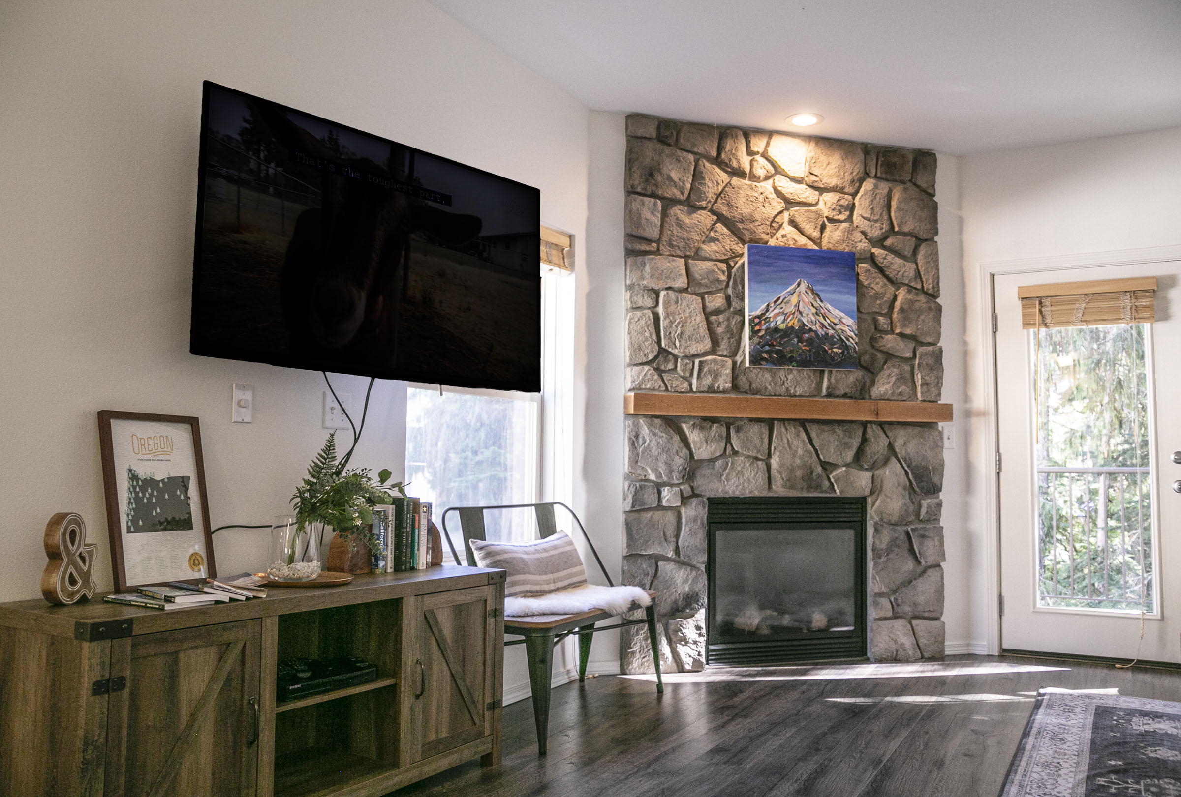 Government Camp condo, close to pool & hot tub