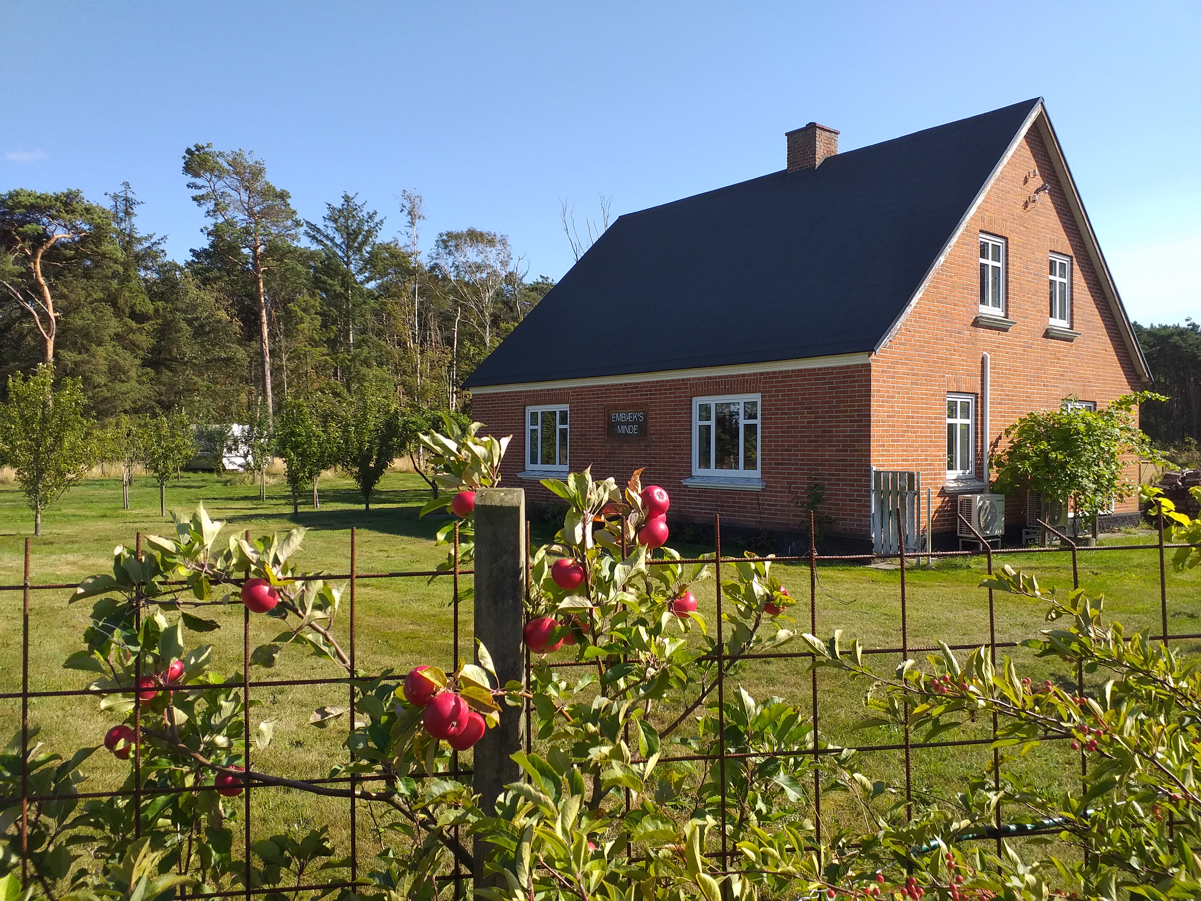 New holiday apartment in walking distance to the salt shelter.