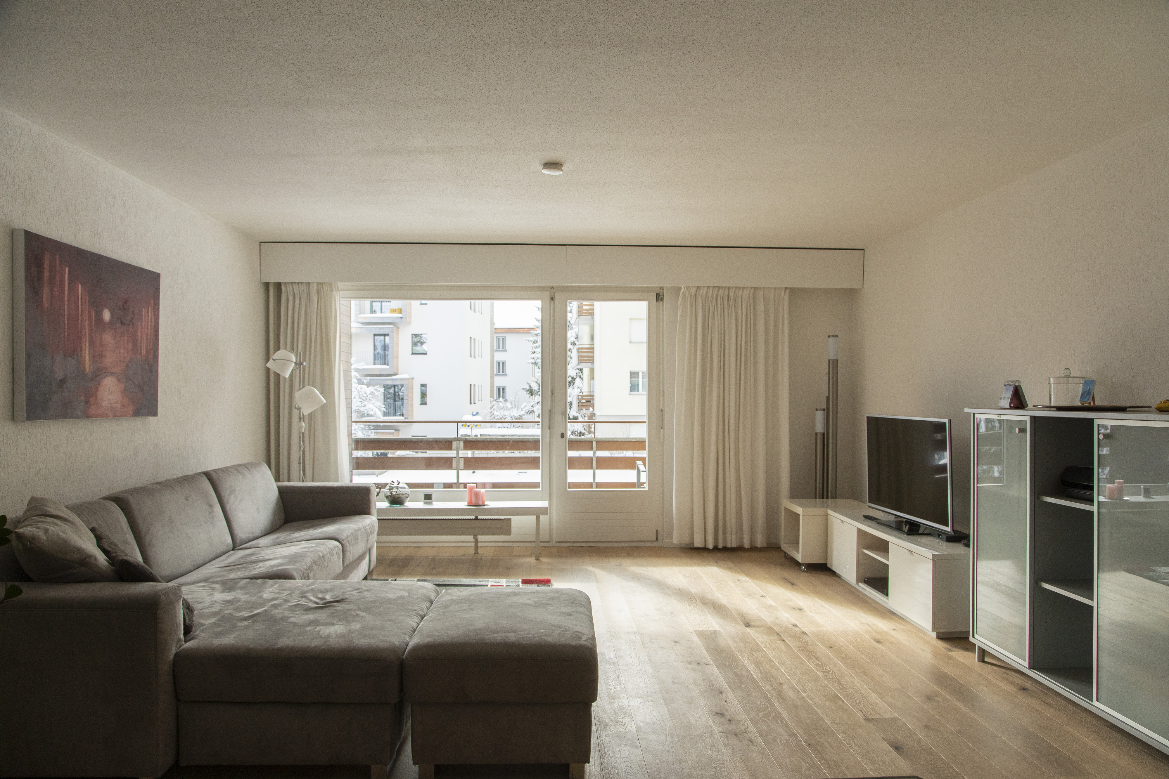 Large, very nice & central 2.5 room apartment