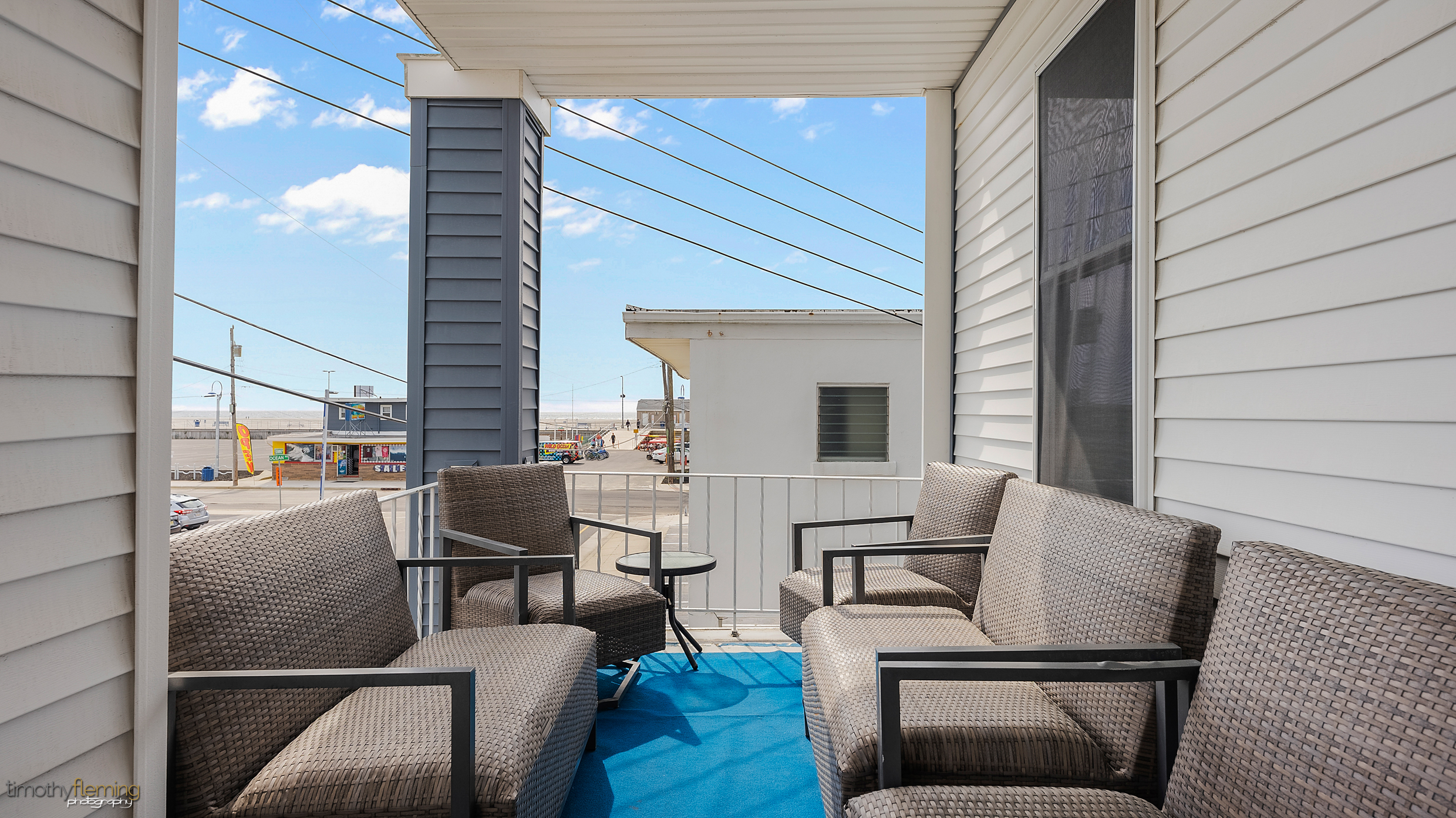 Adorable 1BR Condo Beach Block Ocean Views 2 Decks