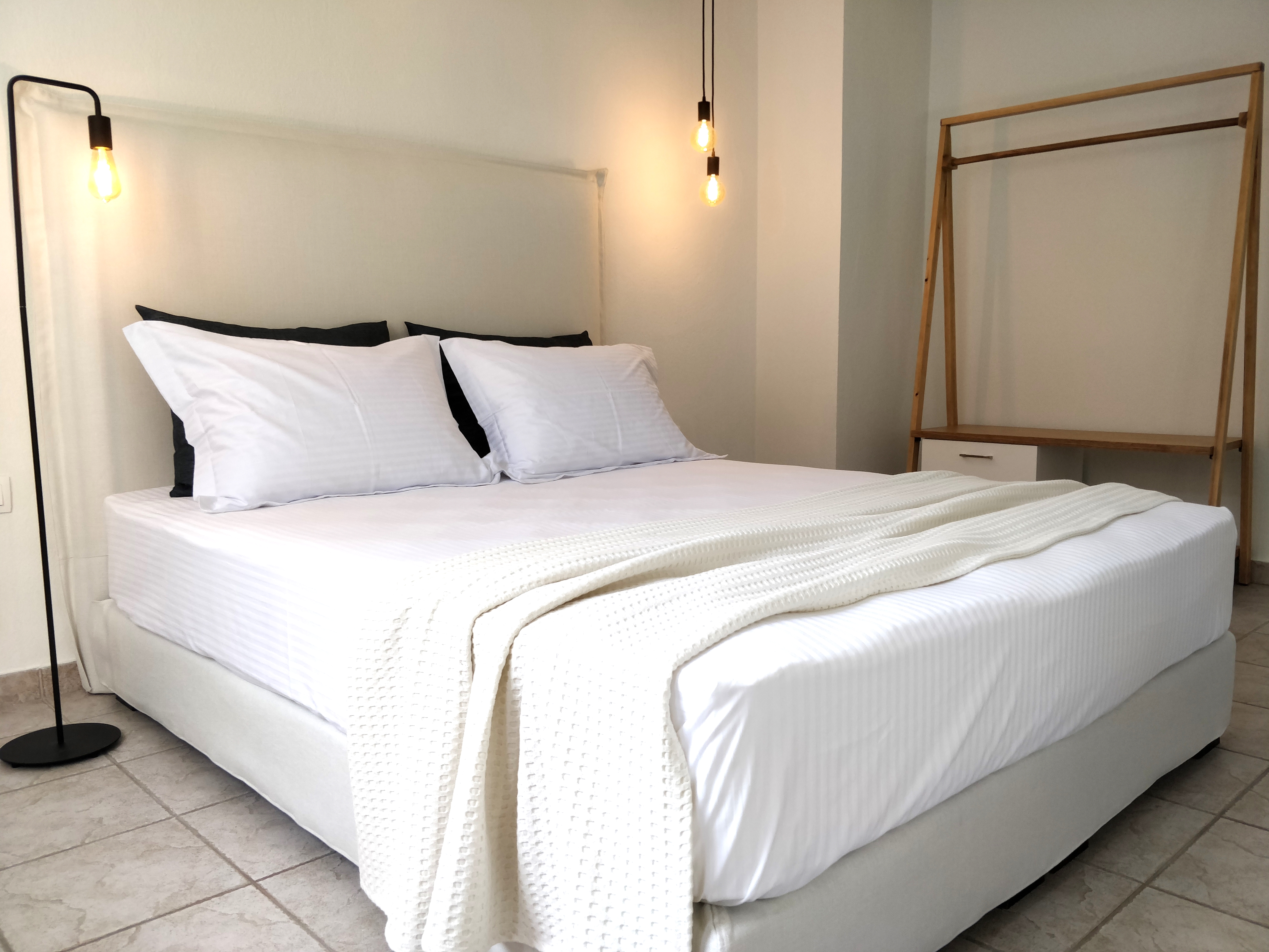 Sivilla Boutique Quadruple Room with window