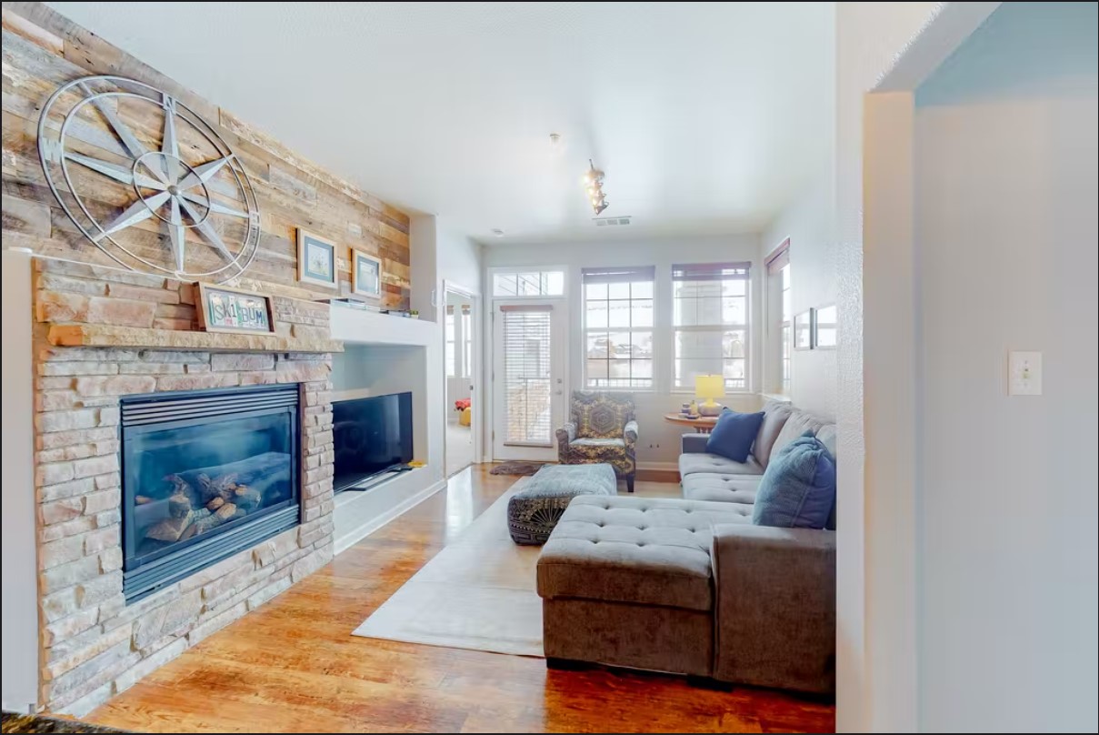 Pristine and Inviting Mountain Condo Retreat