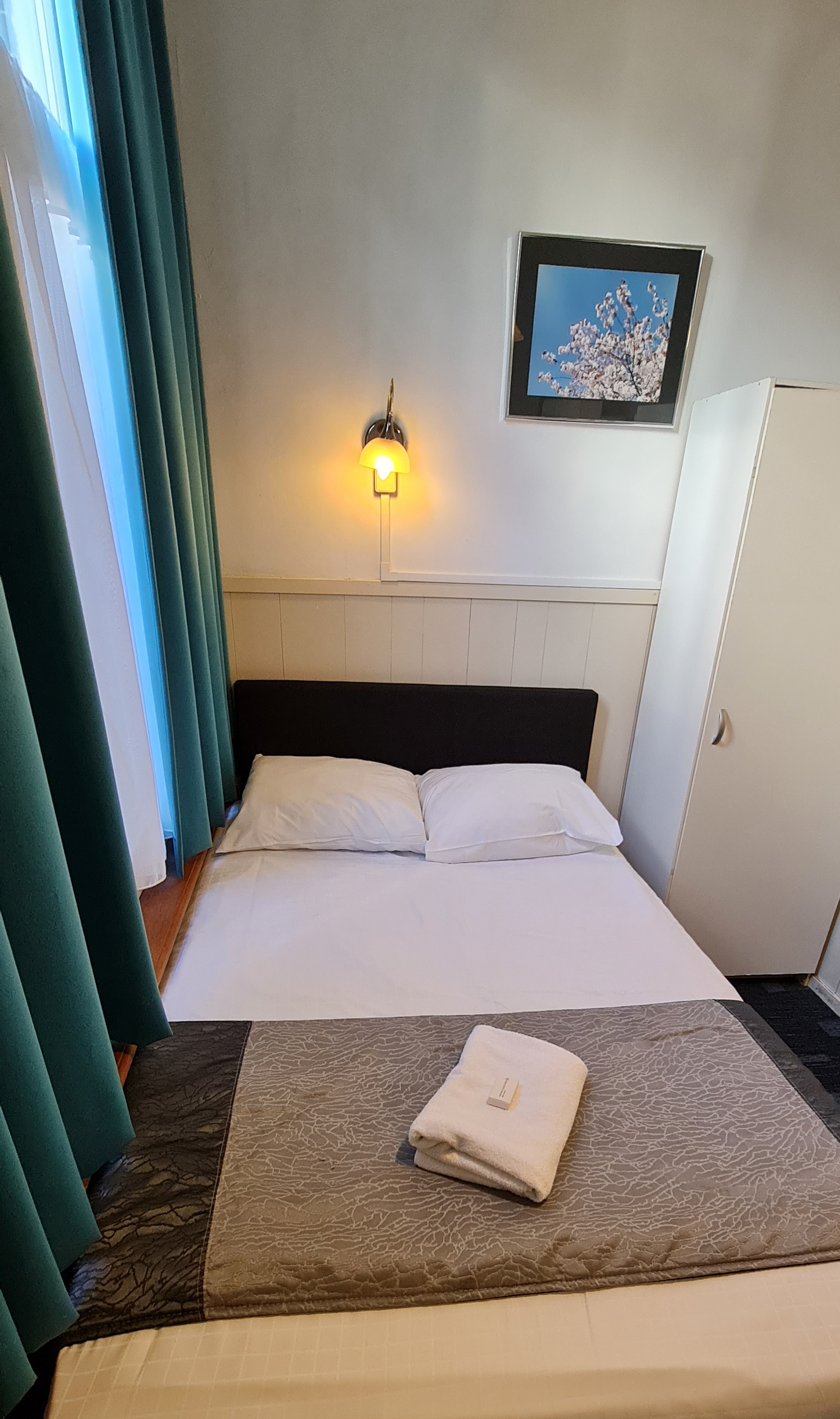 Standard Small Double Room with small double bed