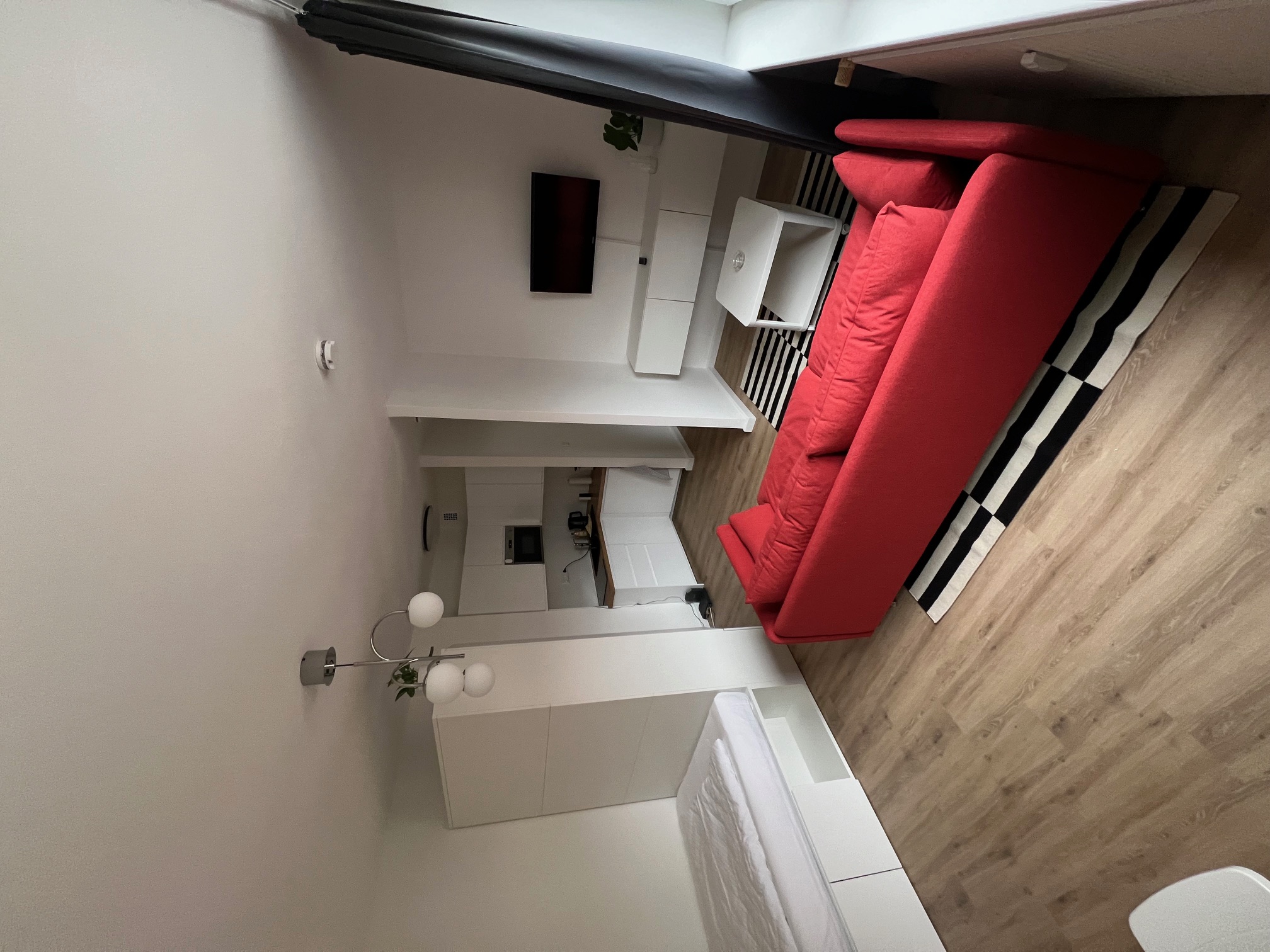 Charming Cozy Room in Berlin KuDamm in Neue Kantstraße, Berlin