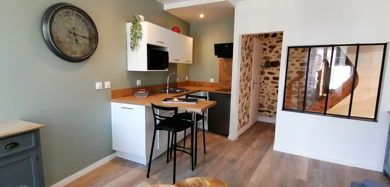 CHARMING DUPLEX IN THE HEART OF GUINGAMP