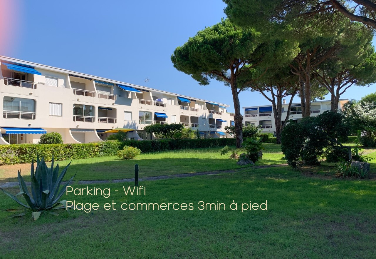 Pleasant studio+parking - beach 3min walk