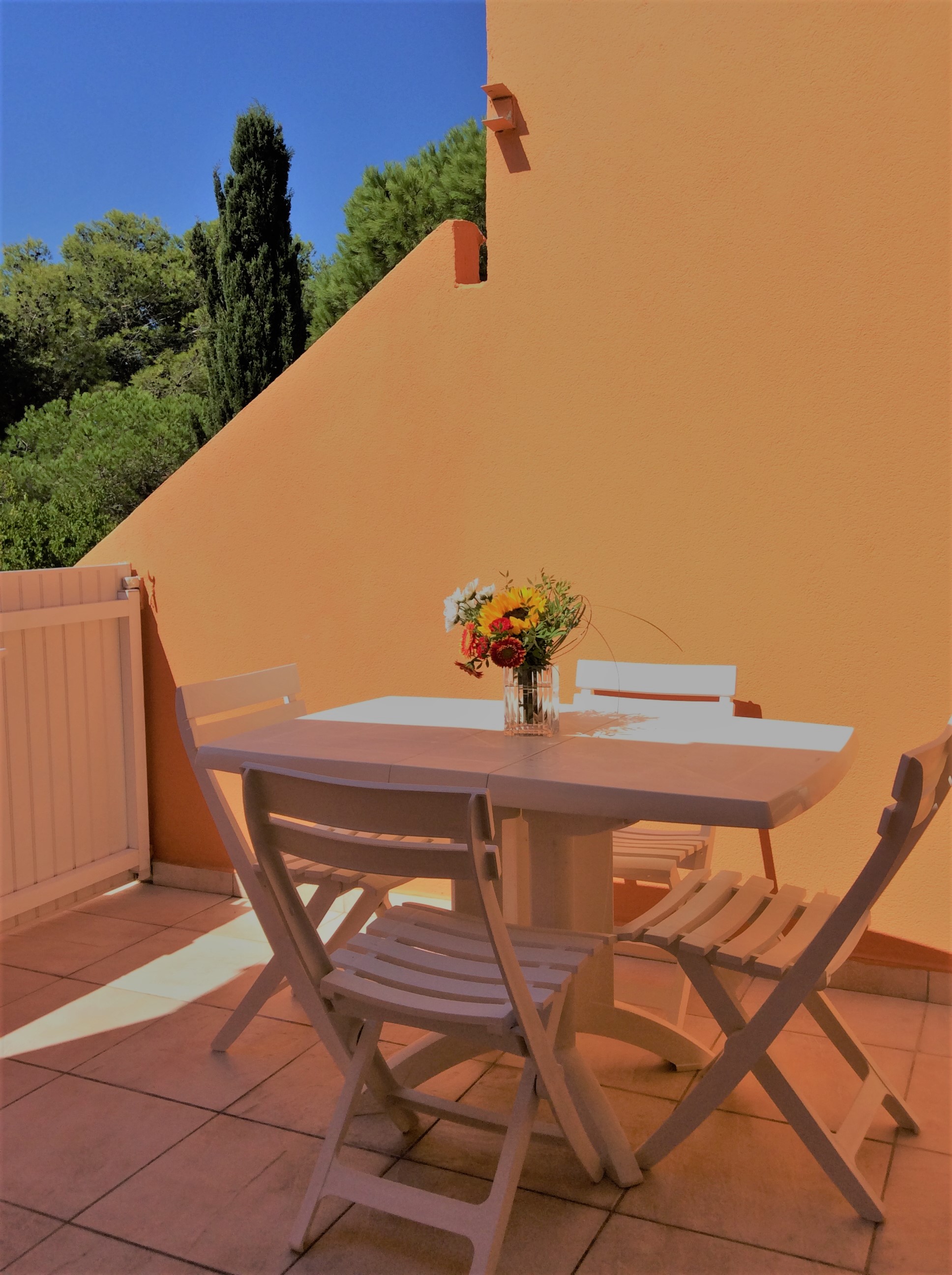 Mezzanine studio, Roquille beach,A/C,parking