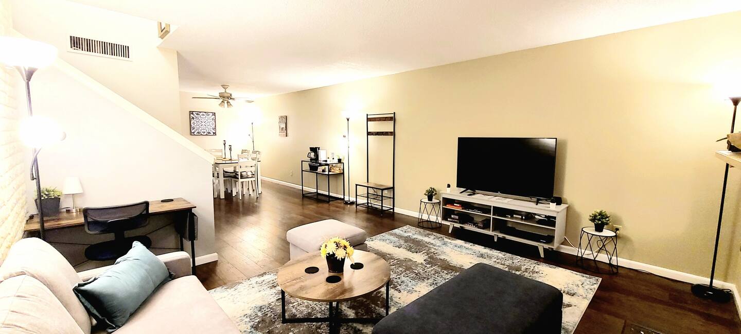 Lovely condo in Horseshoe Bay/Marble Falls w/ pool