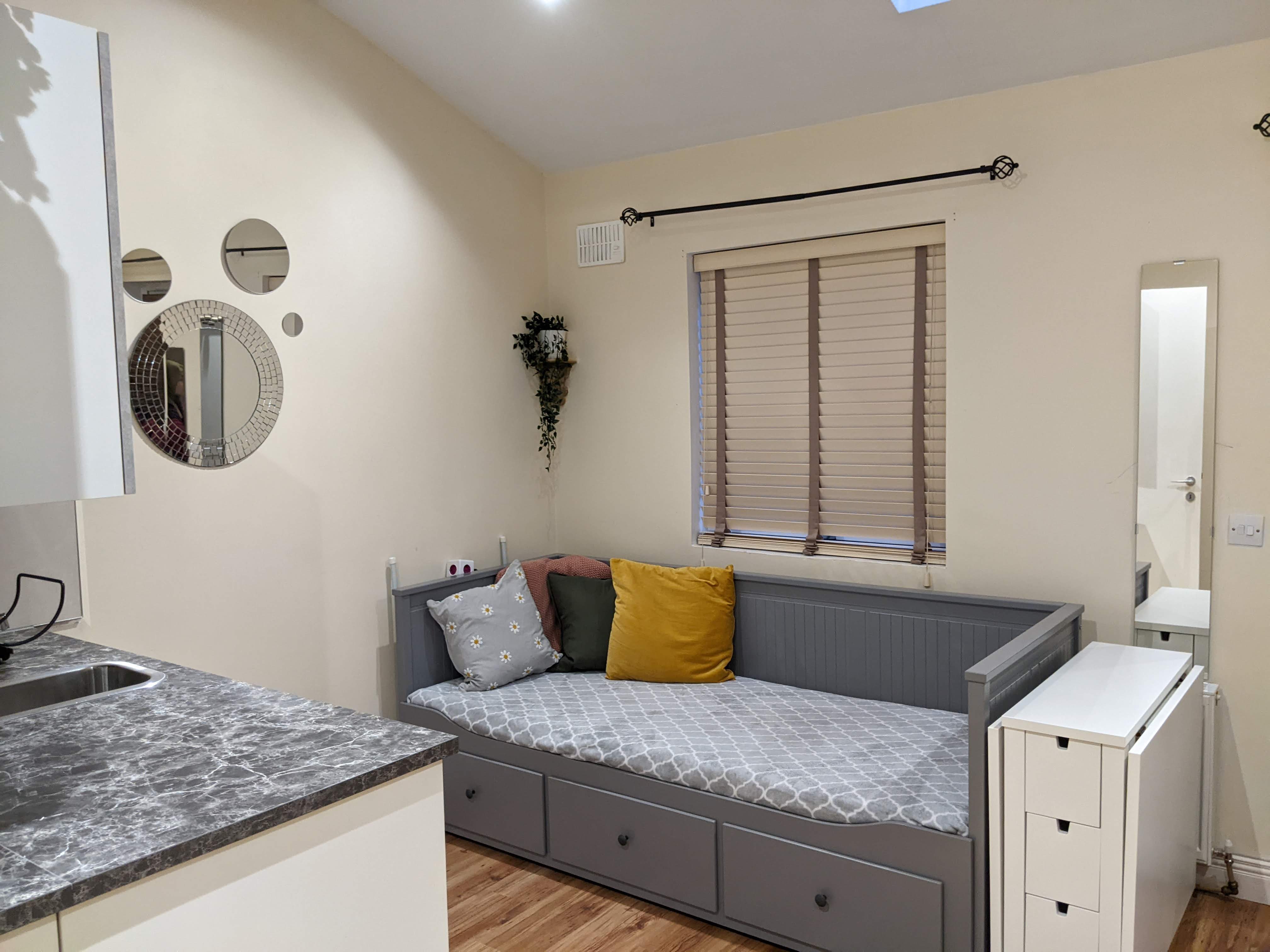Adorable Studio Room
