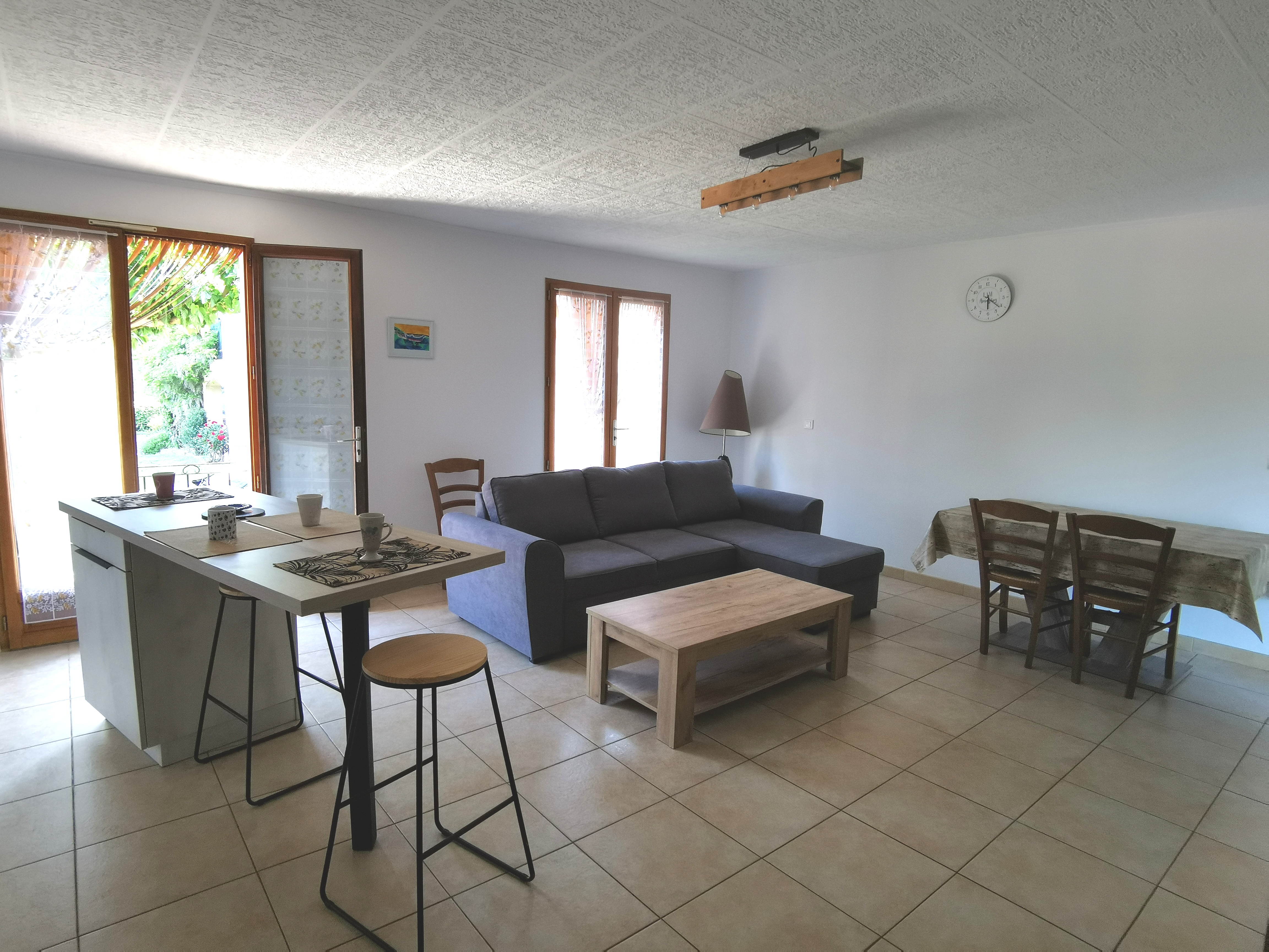 Beautiful low villa apartment between the sea and the mountain