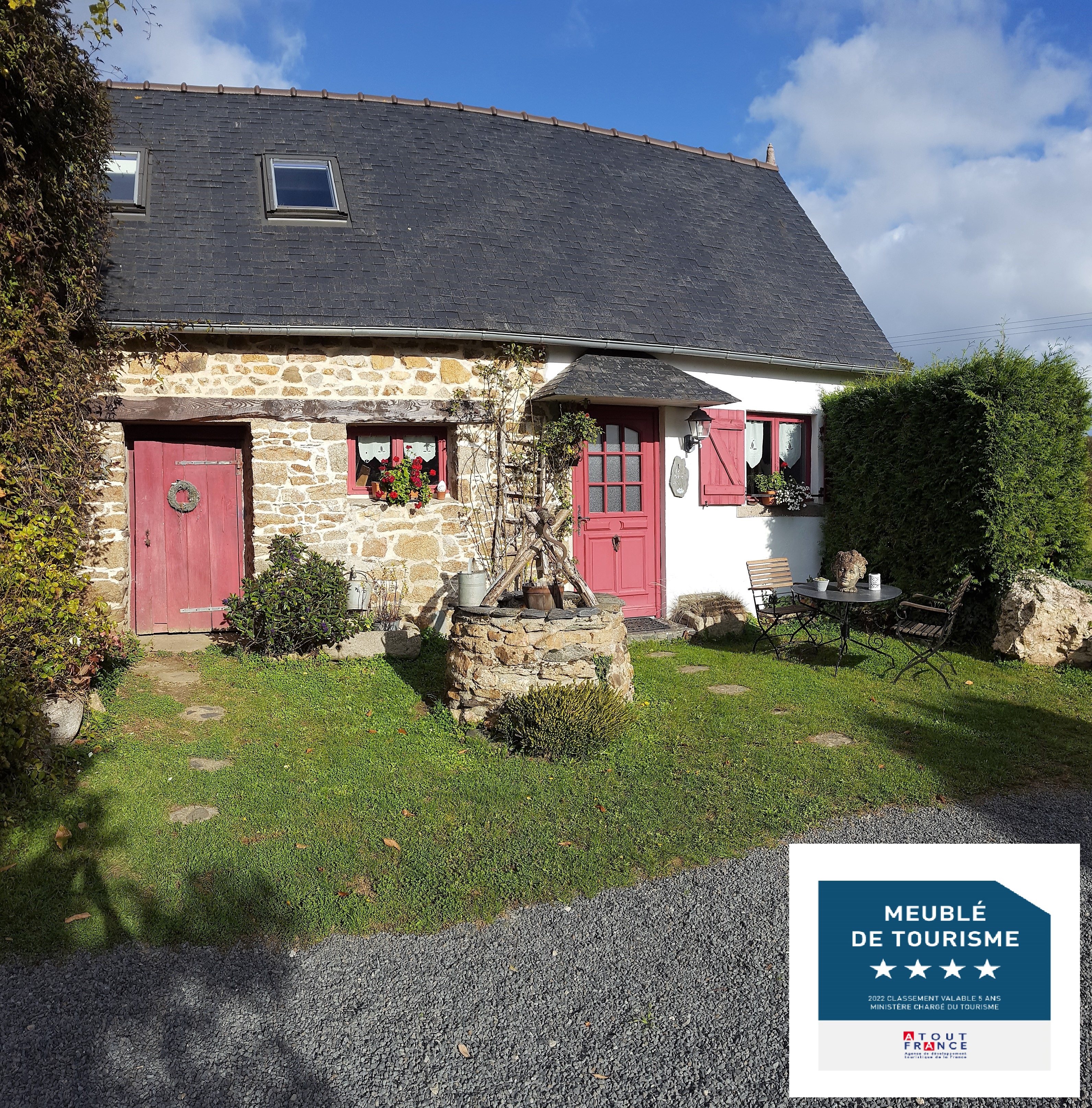 Charming cottage between Land & Sea. Rated 4 stars