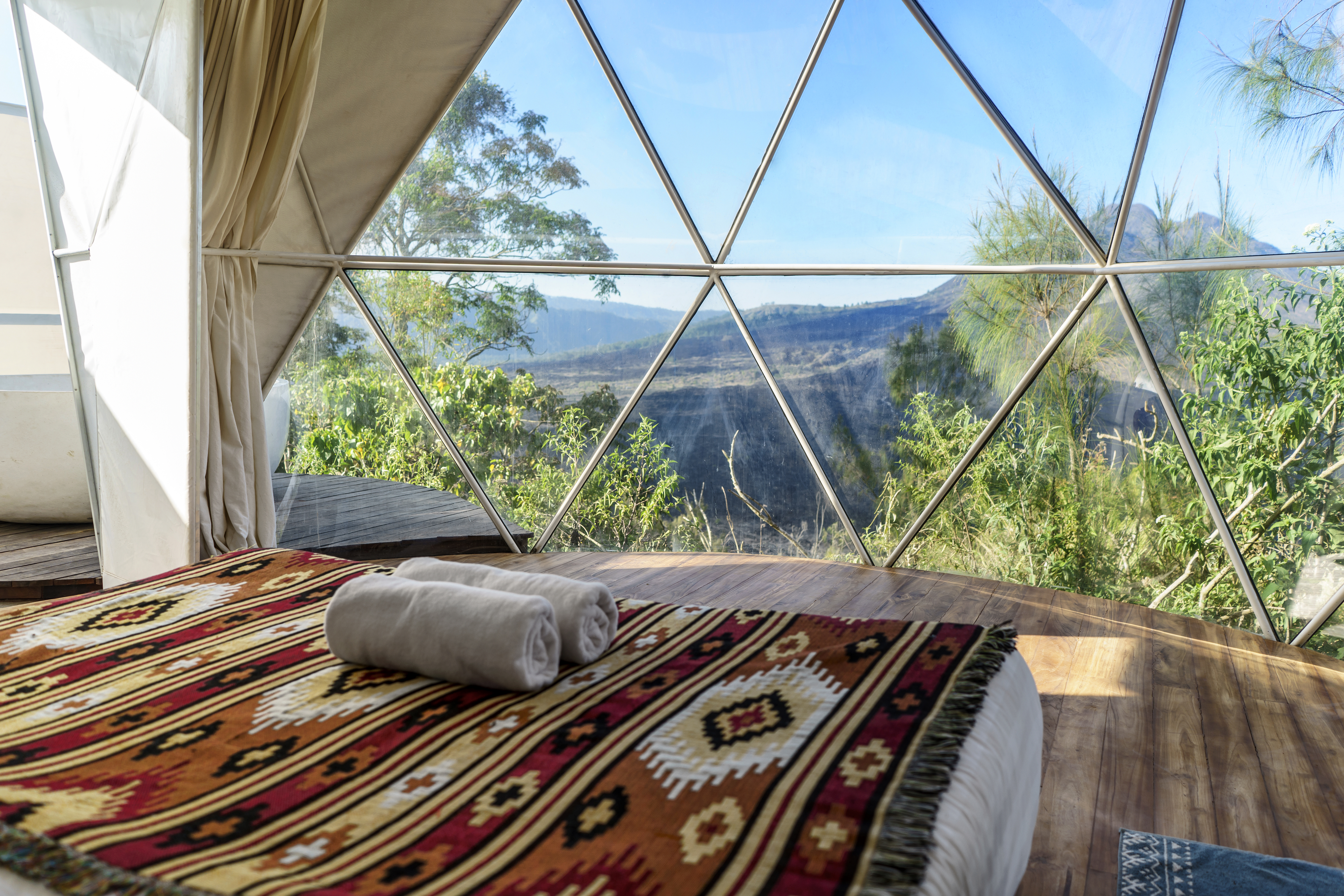 Unique Glamping with Sunrise View - Potato 9
