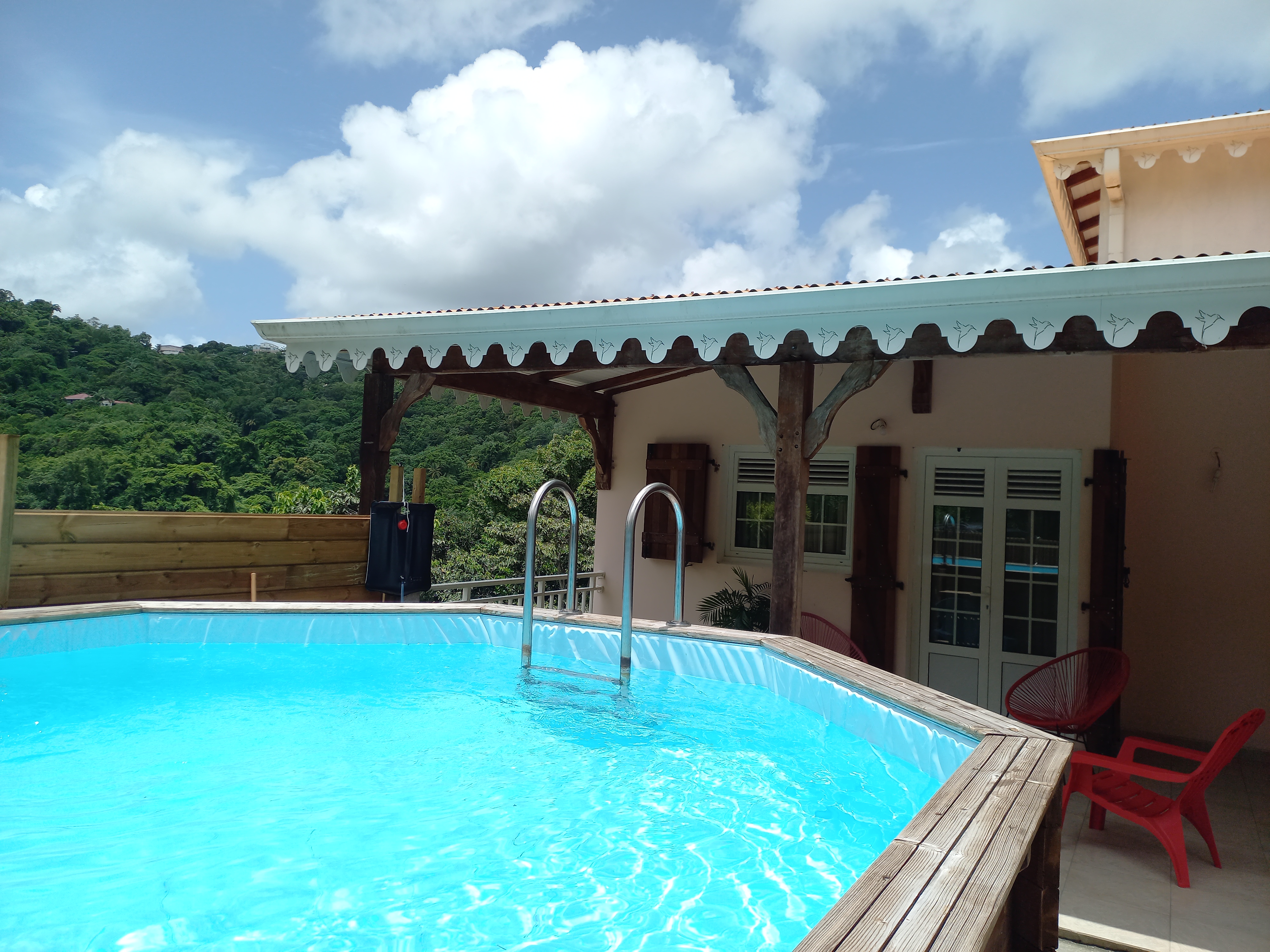 Villa Lakayou at the base of the mountain