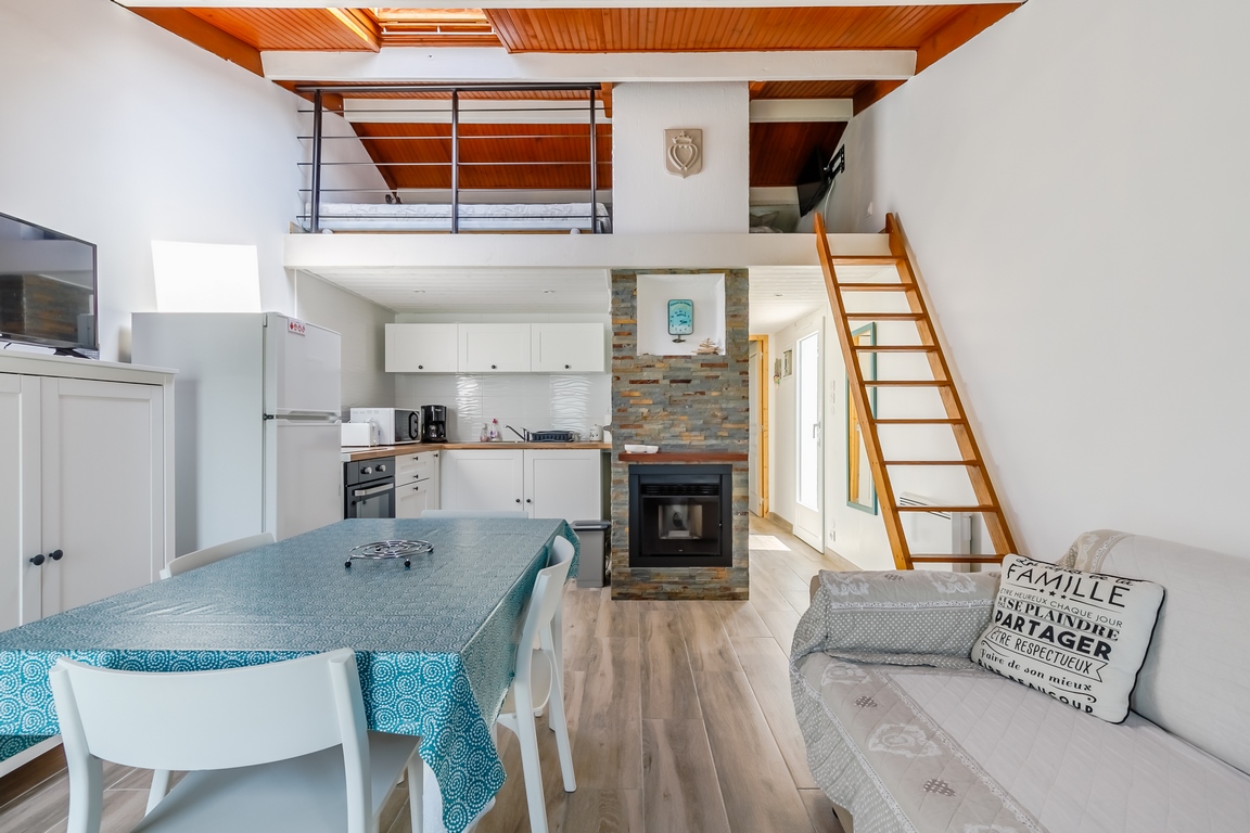 Charming farmhouse 400m from the beach