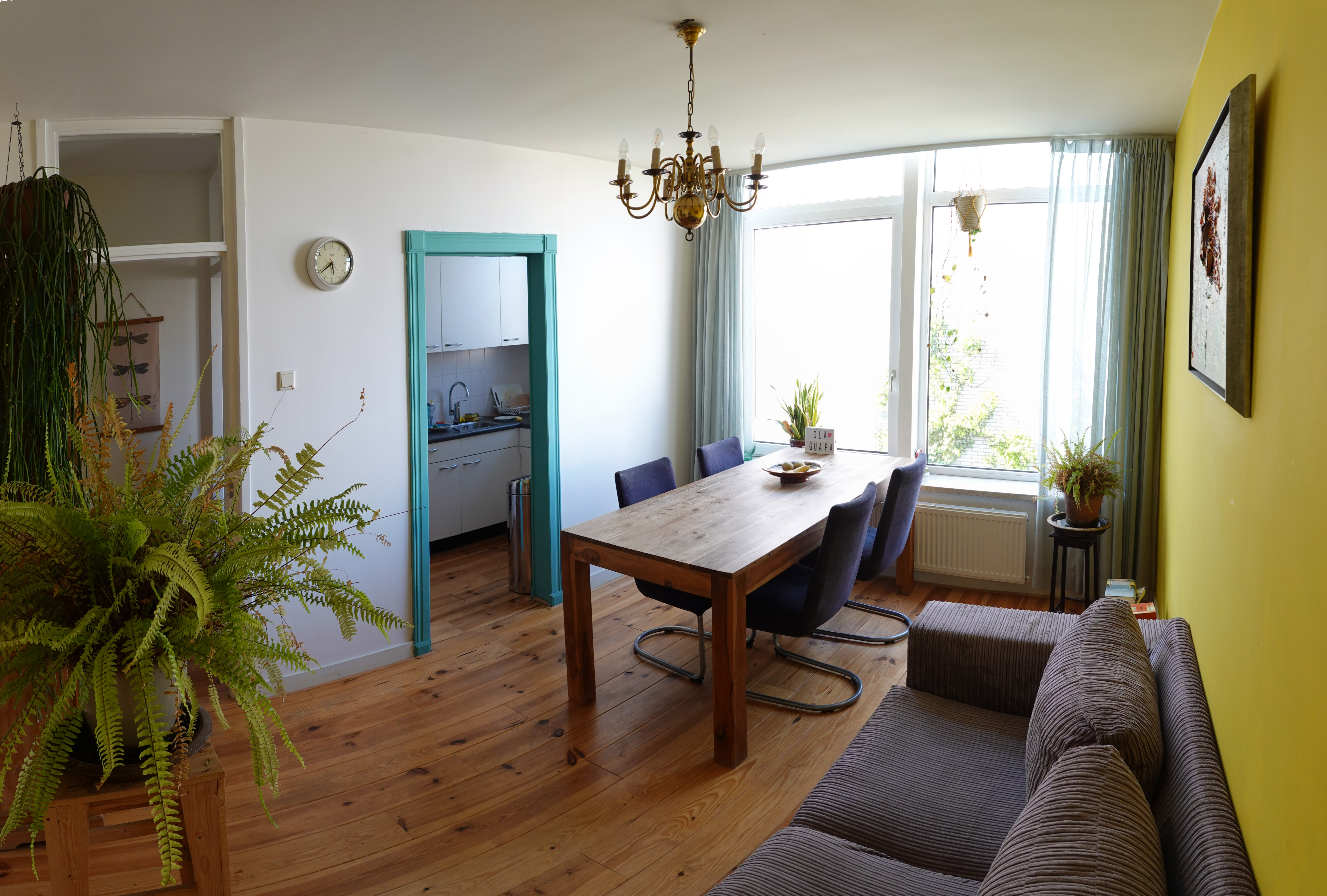 Ruim, kleurrijk appartement in Rotterdam. — Rotterdam stay