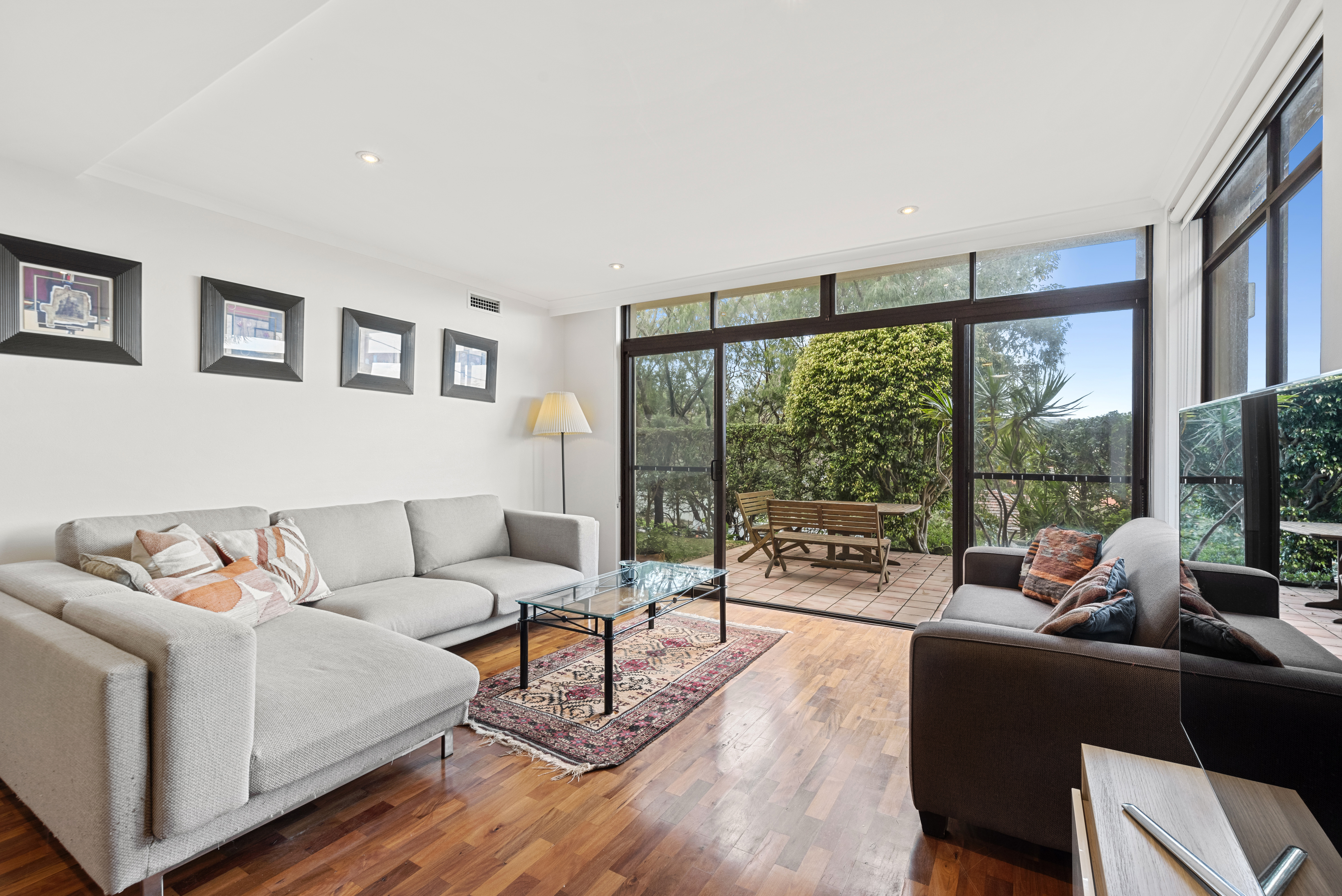Rose Bay 2 bedroom home +spacious outdoor terrace