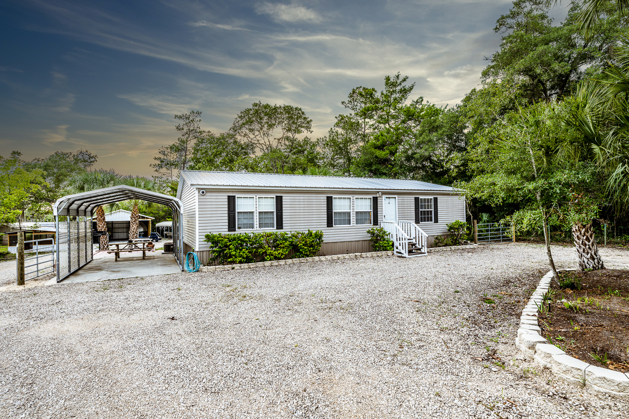 Steinhatchee simple, clean and quiet neighborhood