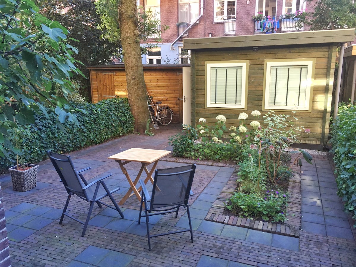 2 slpk appartement met ruime mooie tuin — Amsterdam stay