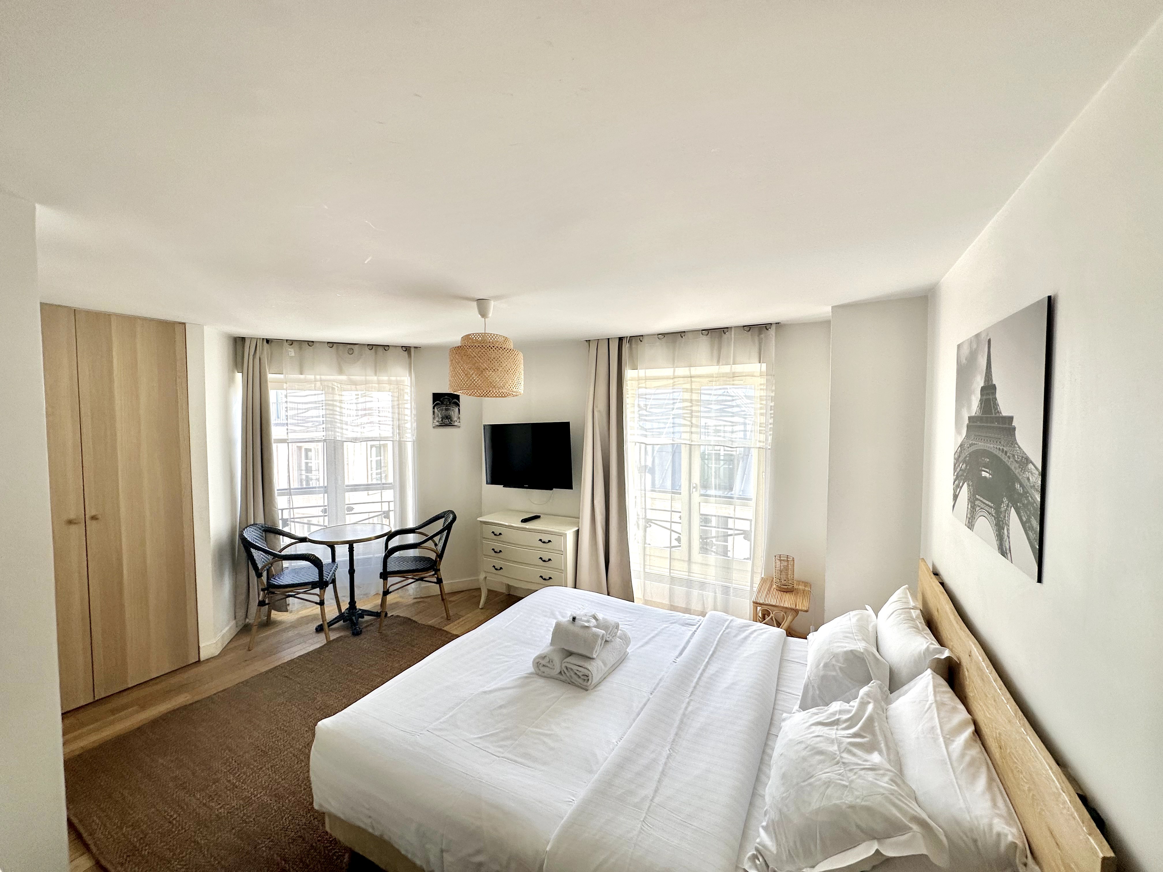 Paris, Opéra 5...Charming apartment in Paris