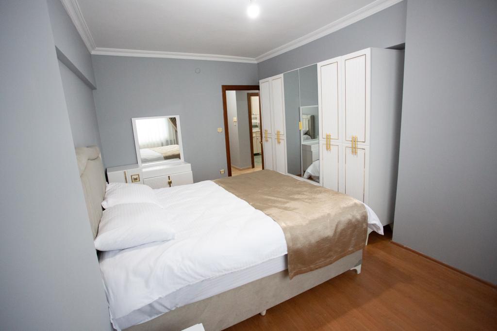 3+1 big aprtment-sisli-3 AC -till 10 person avail - Apartments for Rent