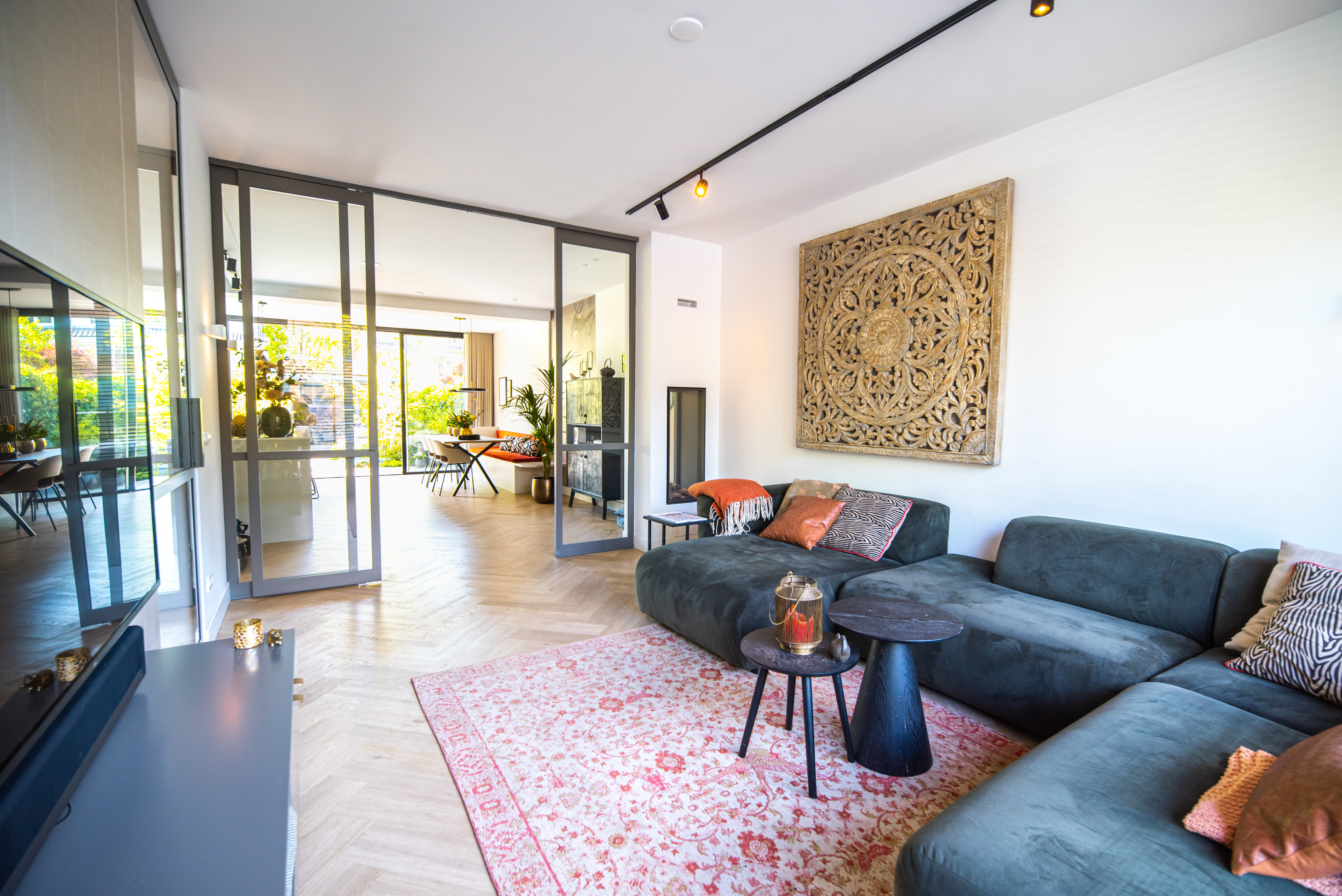 Hosted by Wendy Family home in green neighbourhood — Rotterdam stay