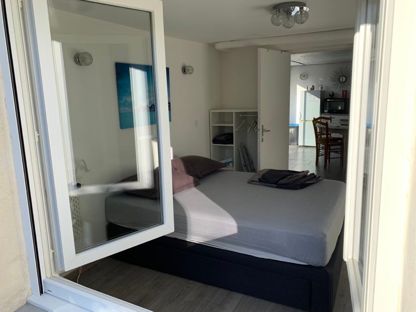 Studio 45 m² 2/3 people on one level and garden