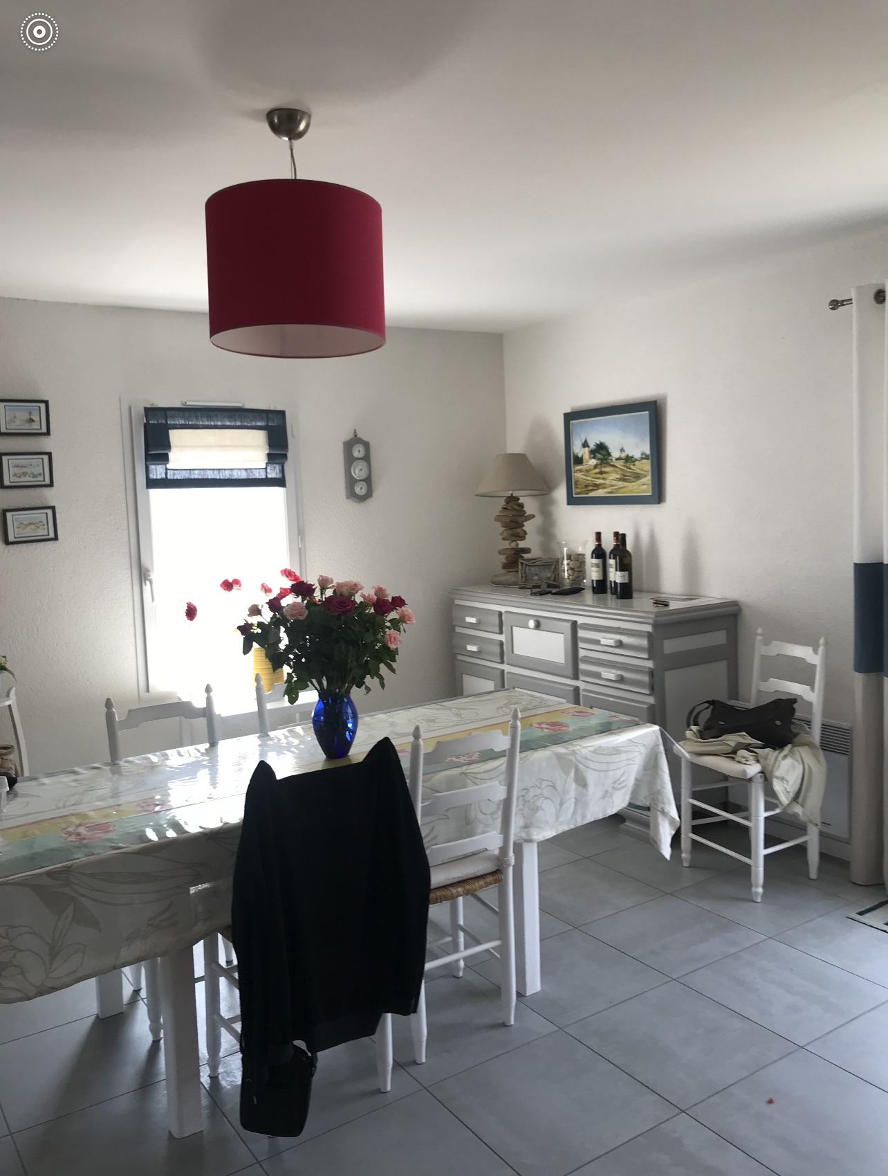 Haus auf einem umzäunten , klaren und sonnigen Gelände - Airbnb