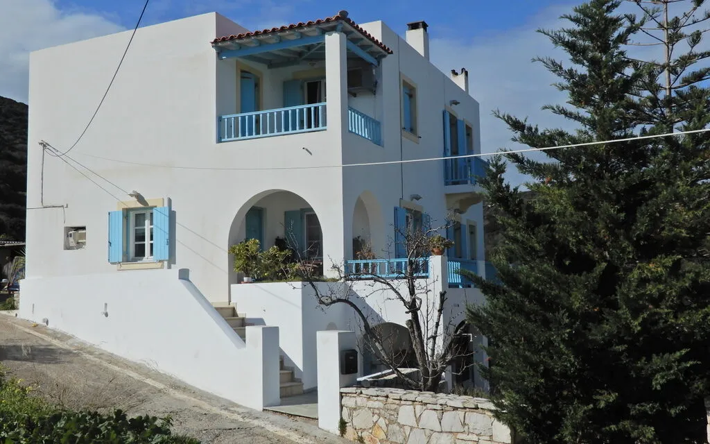 Arokaria House
