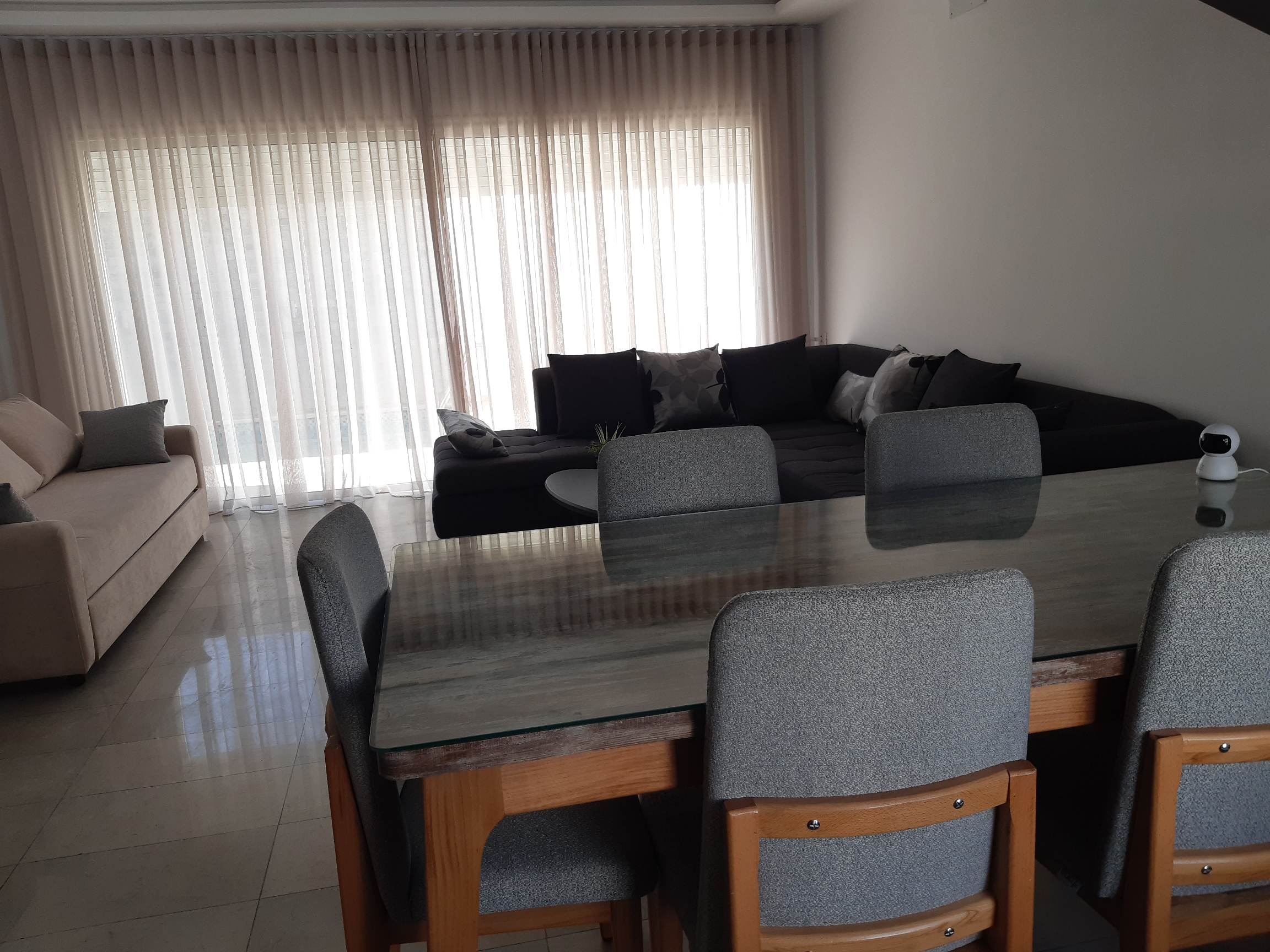 brand new villa with pool, high standard