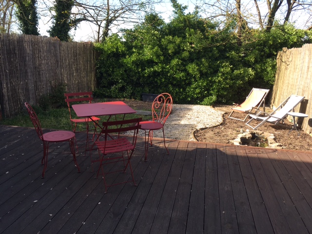 Quiet house near Bordeaux piano free parking