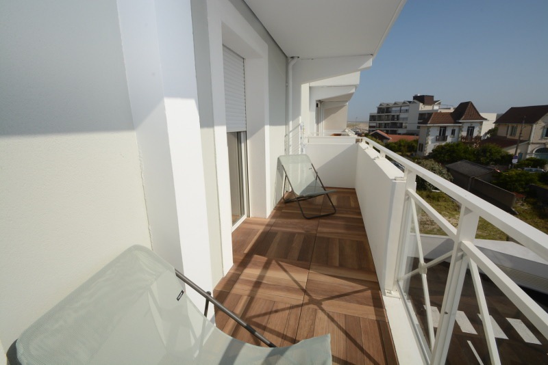 Beautiful new beachfront apartment