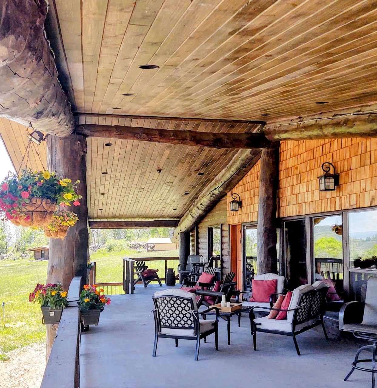 William's Place - Center of Paonia's Wine Country