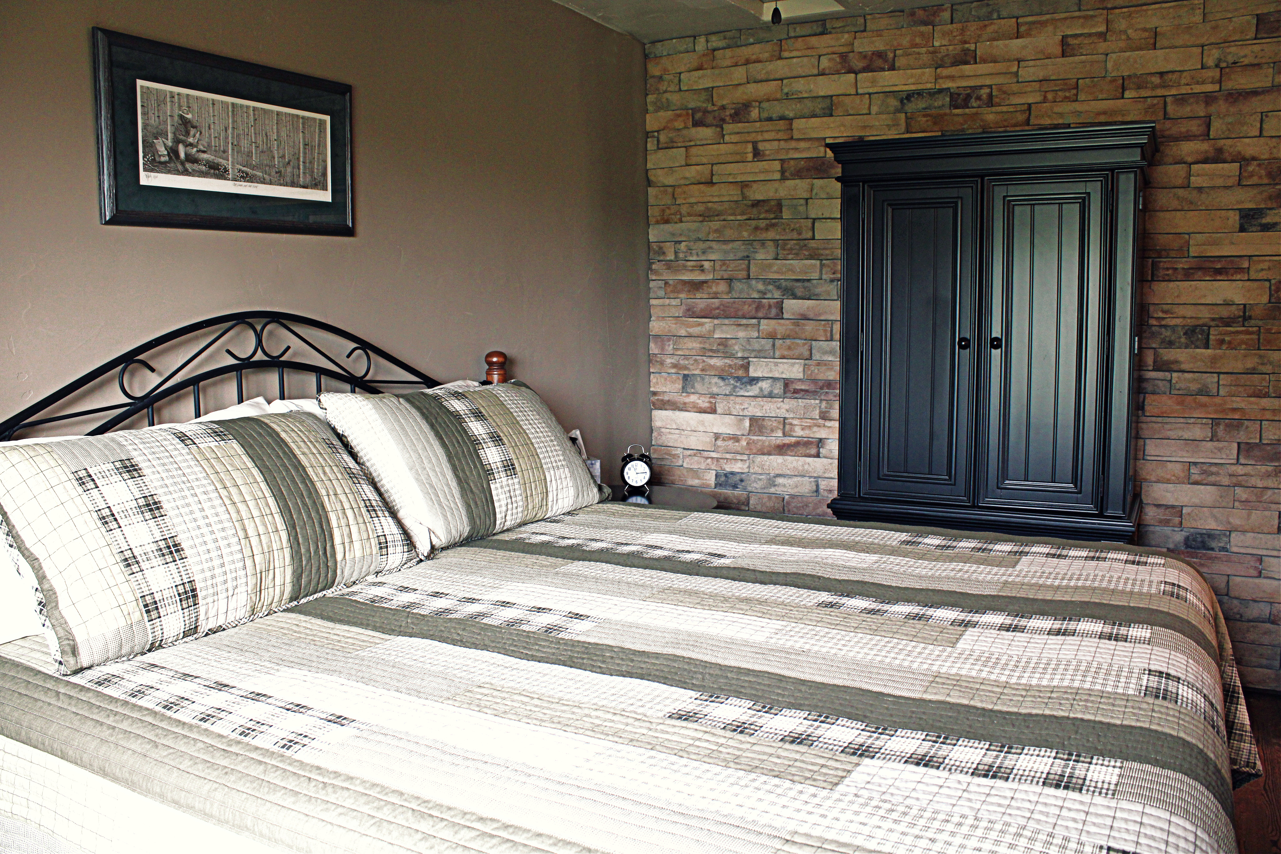 Avery's Escape - Center of Paonia's Wine Country