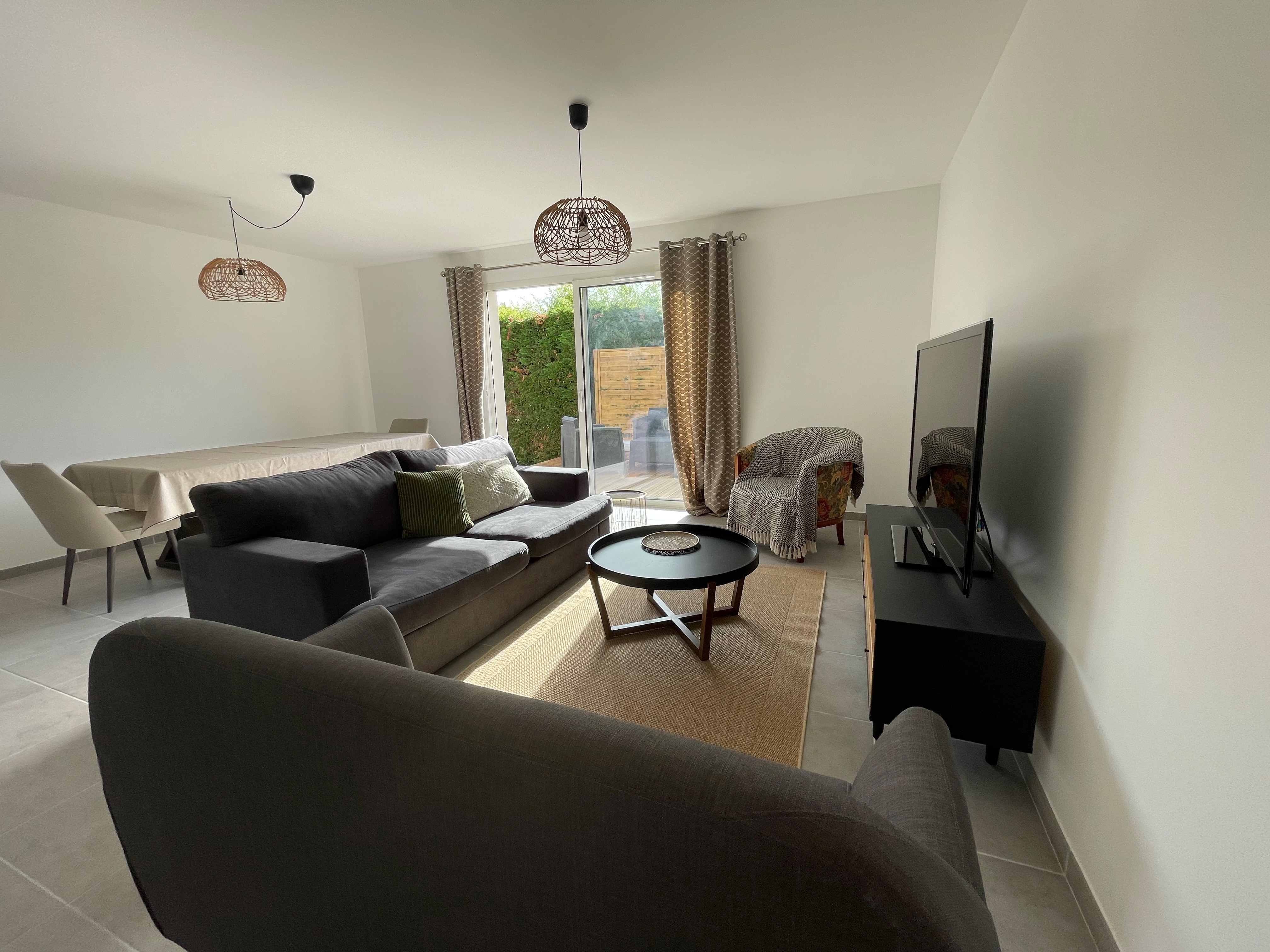 Le Teich - Recent 4 bedroom air-conditioned house