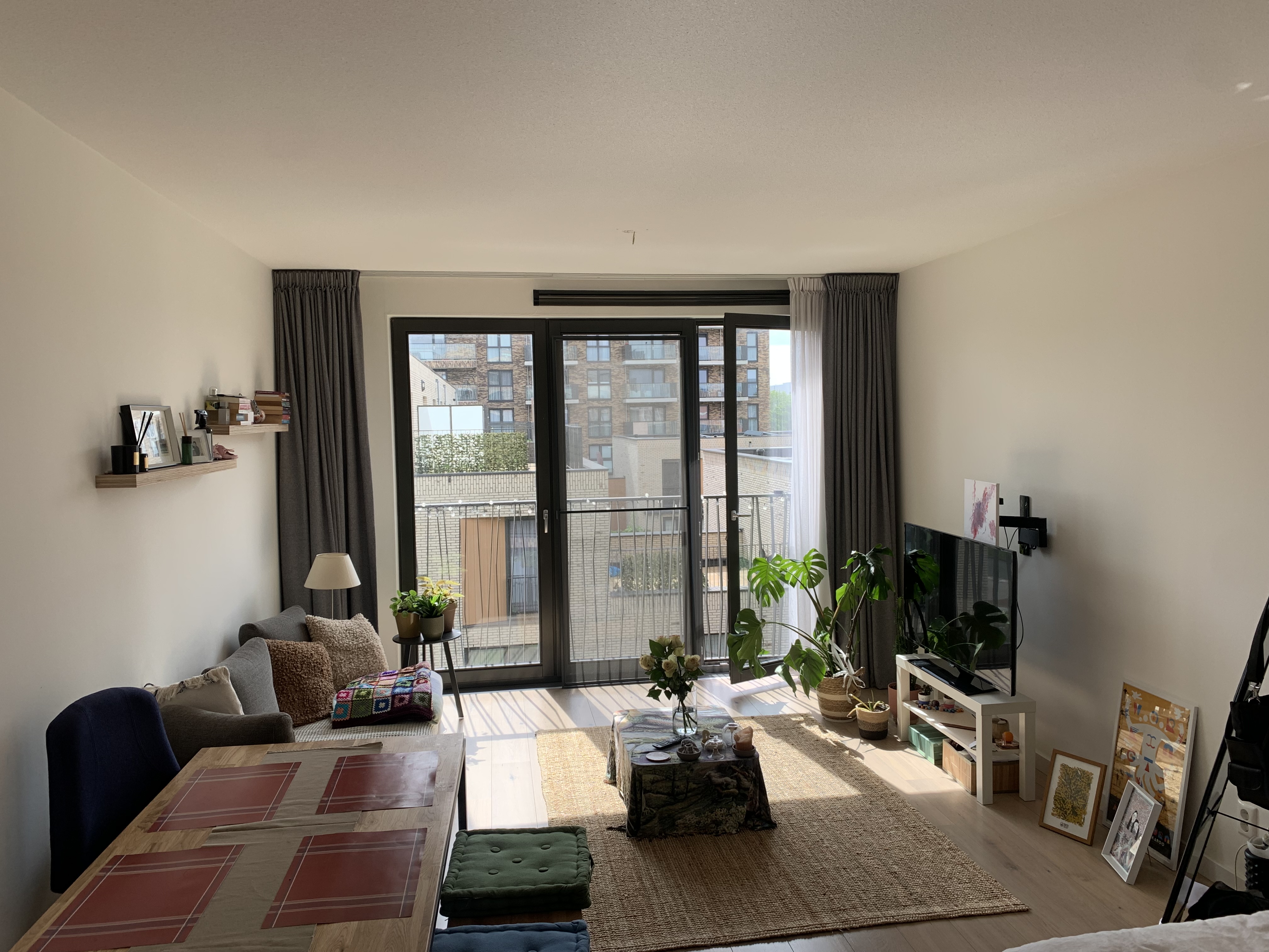 Lovely bright studio in Amsterdam-Noord. — Amsterdam stay