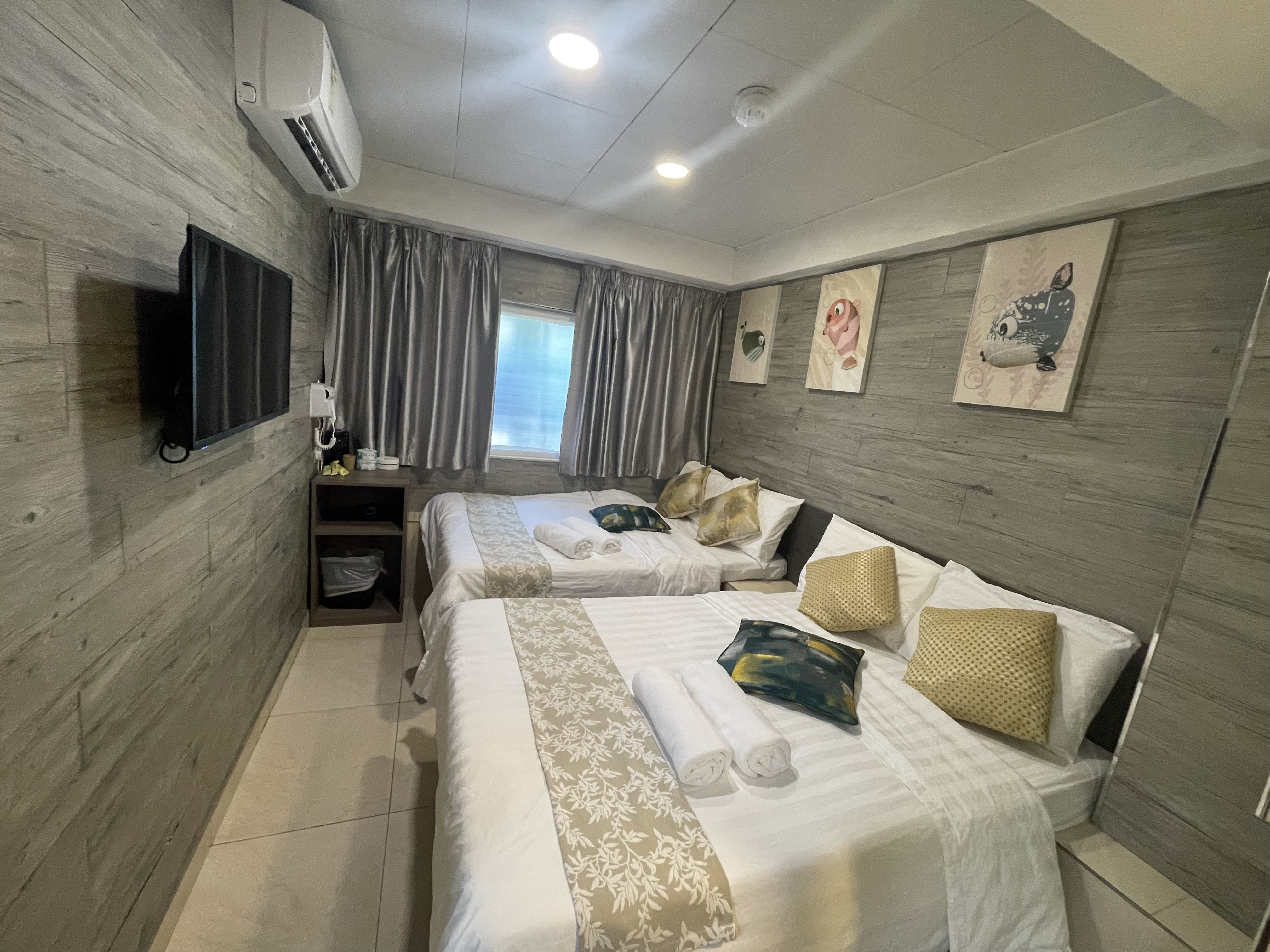 2 Min To MTR independent Quad Room
