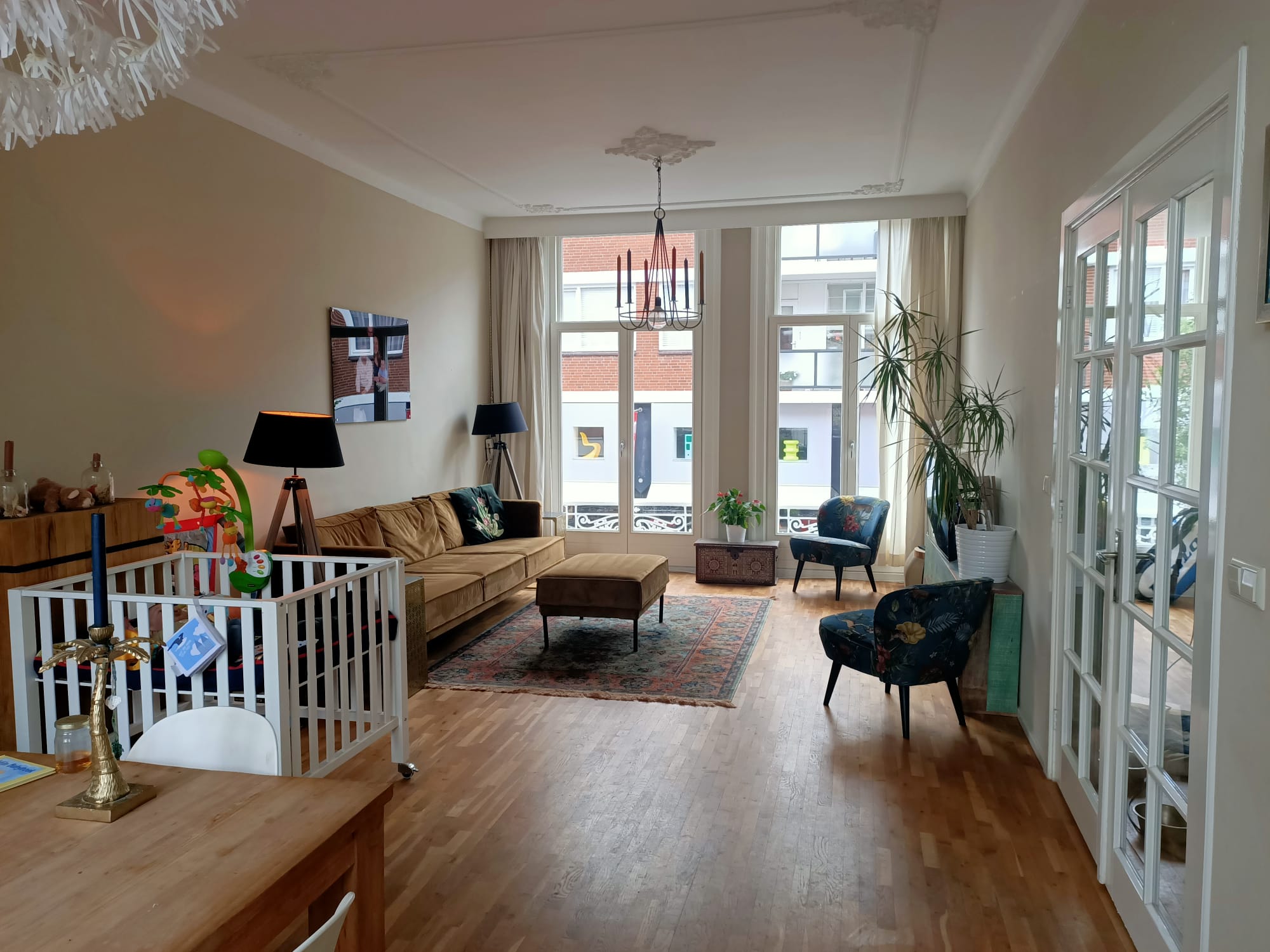 Spacious sunny city house, very central :) — The Hague stay