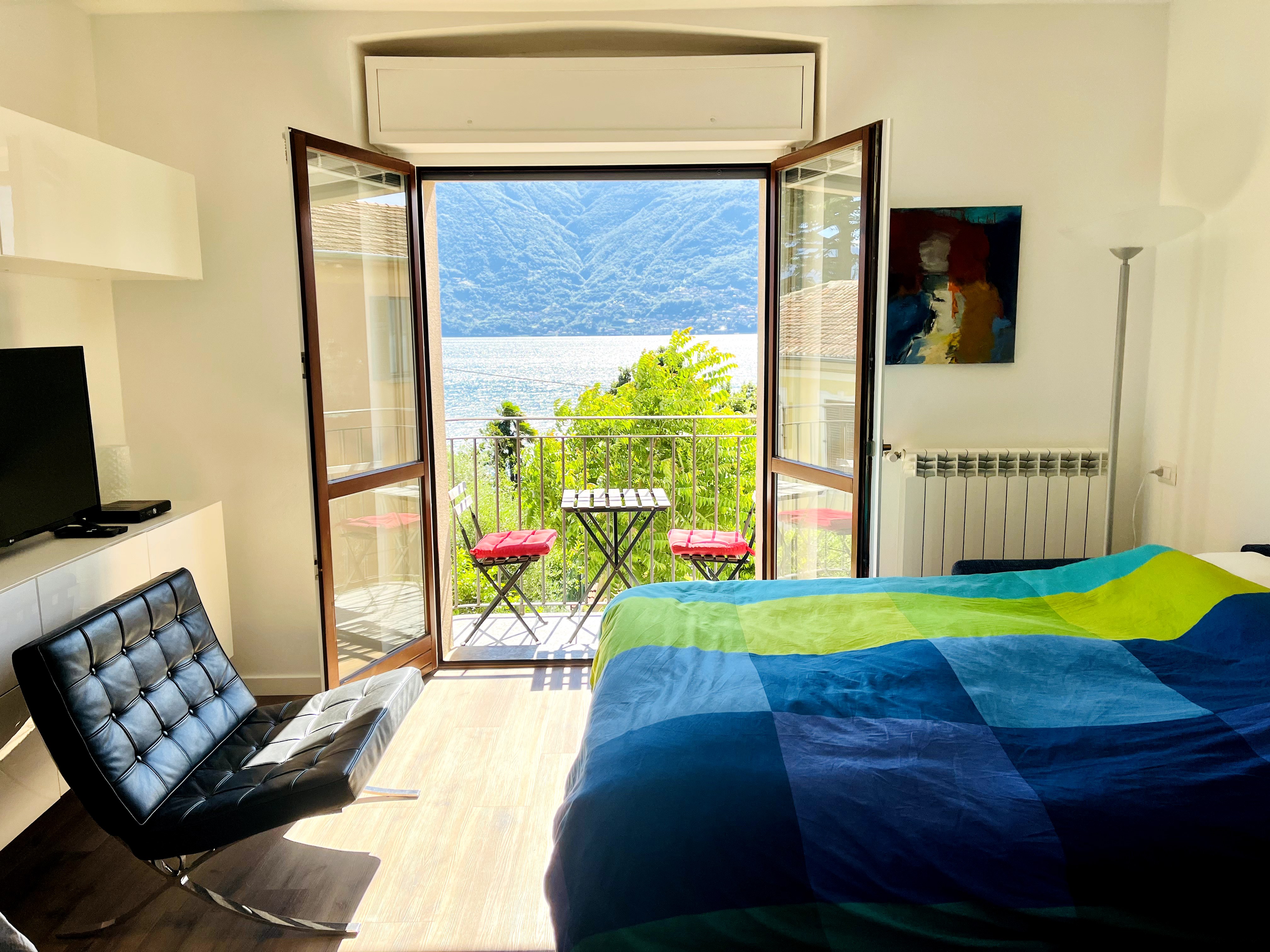 Apartment with superb view of Lago di Como