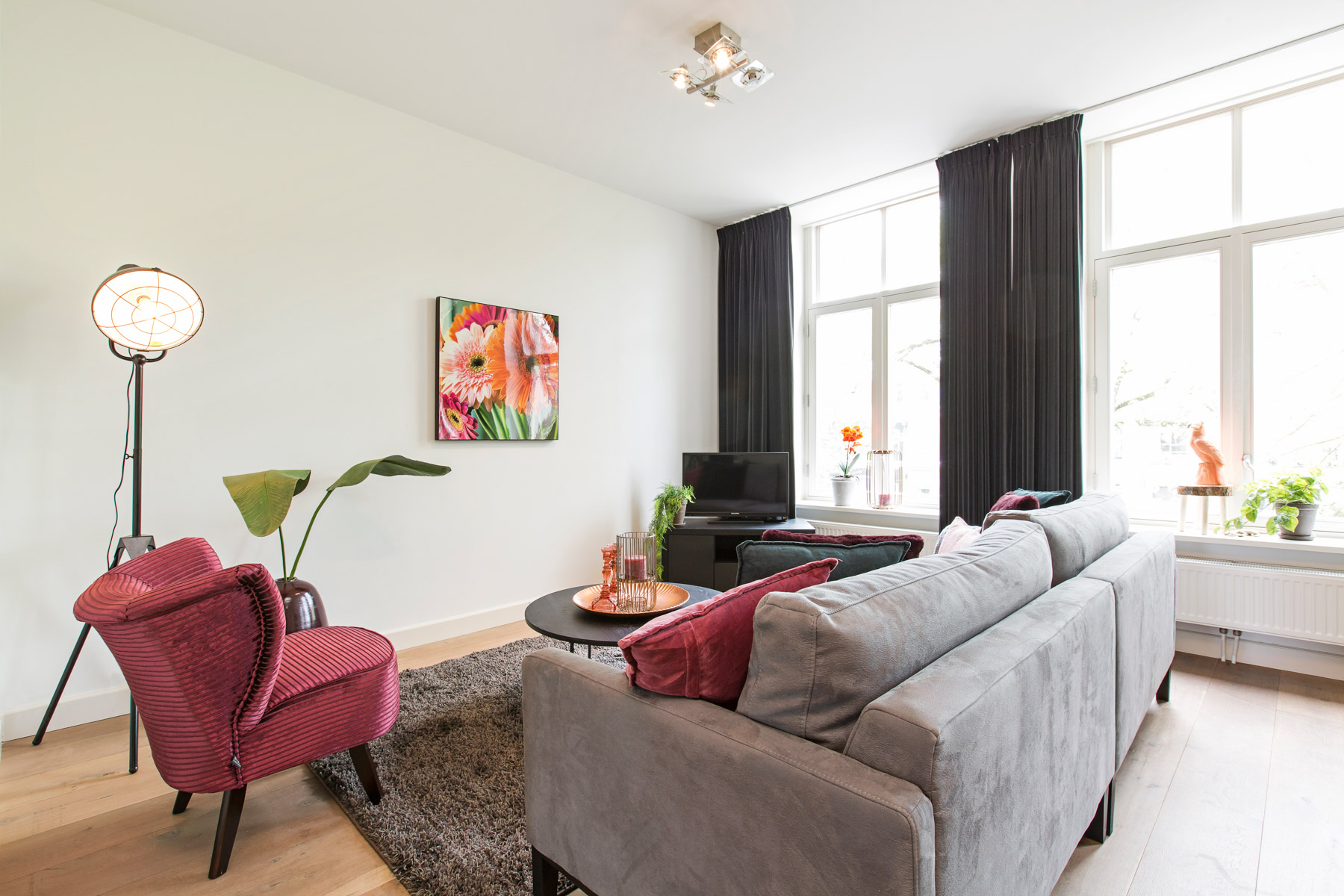 Spacious 2-bedroom apartment in city centre — Amsterdam stay