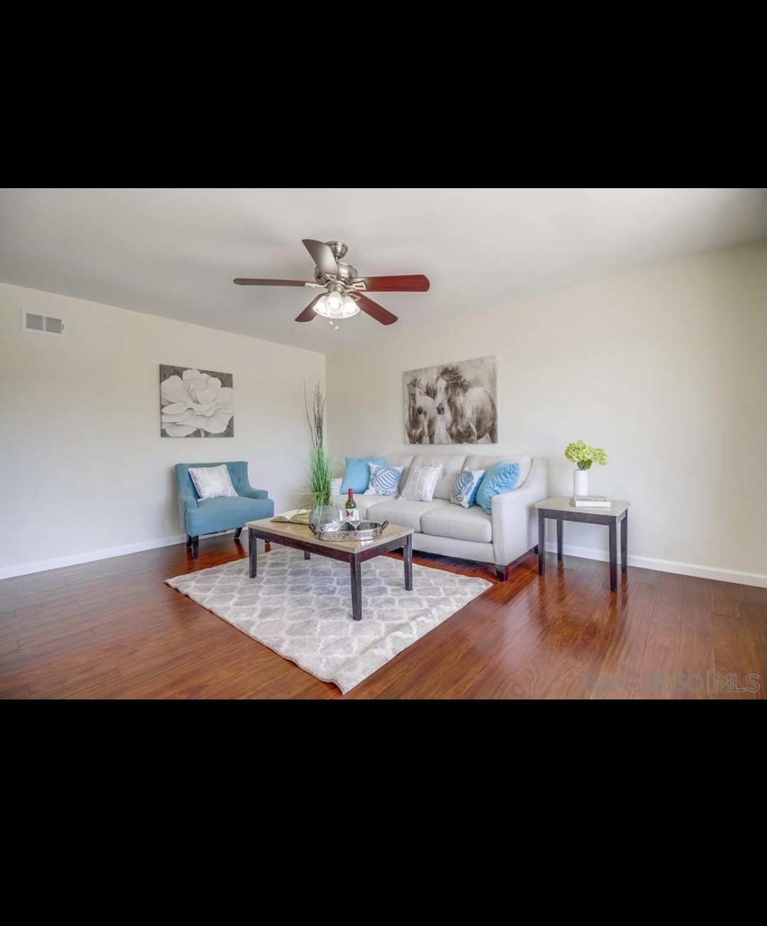 Helles geräumiges Haus mit 4 Schlafzimmern und privatem Hof - Airbnb