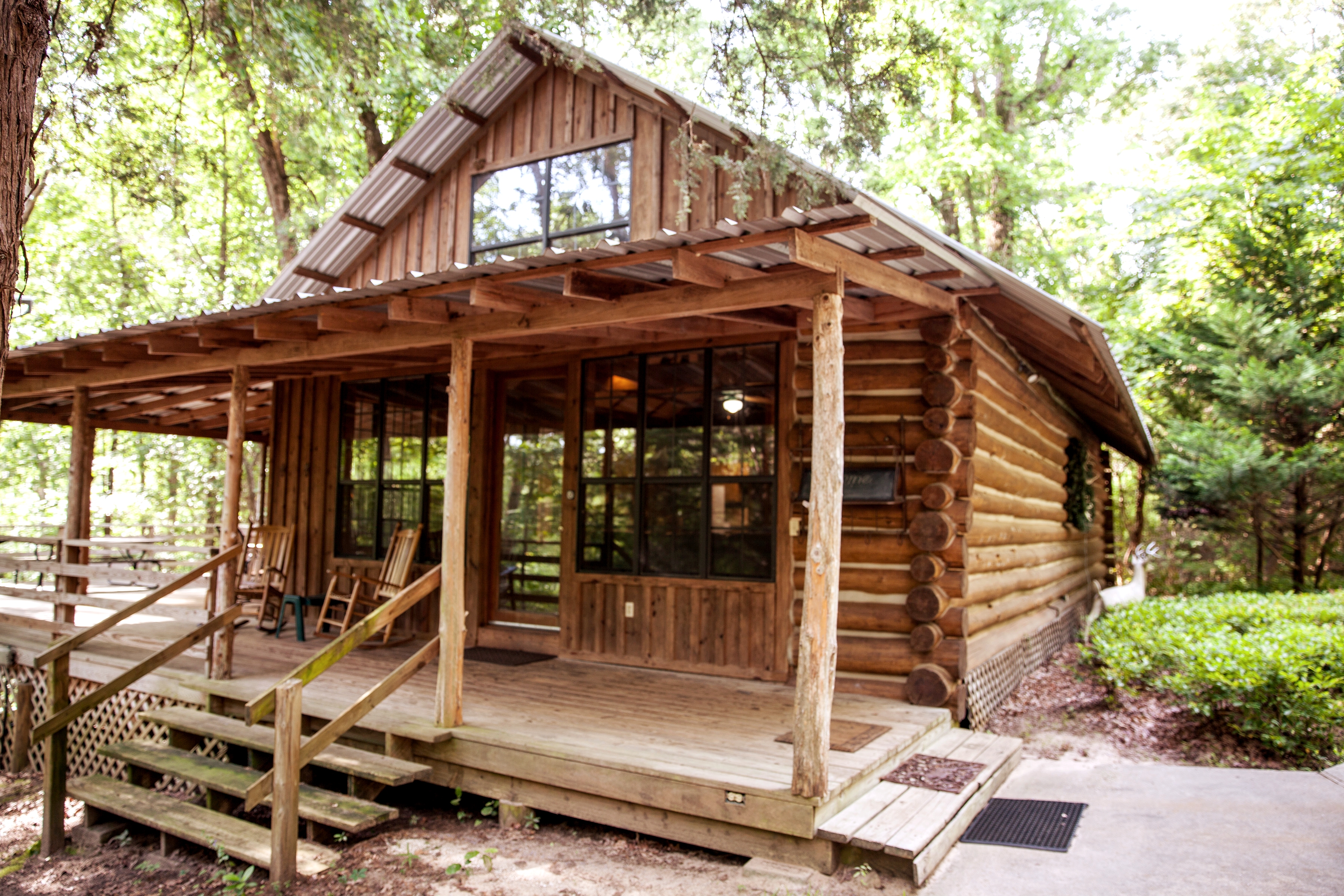 Stag Leap Antlers - A true log cabin experience!