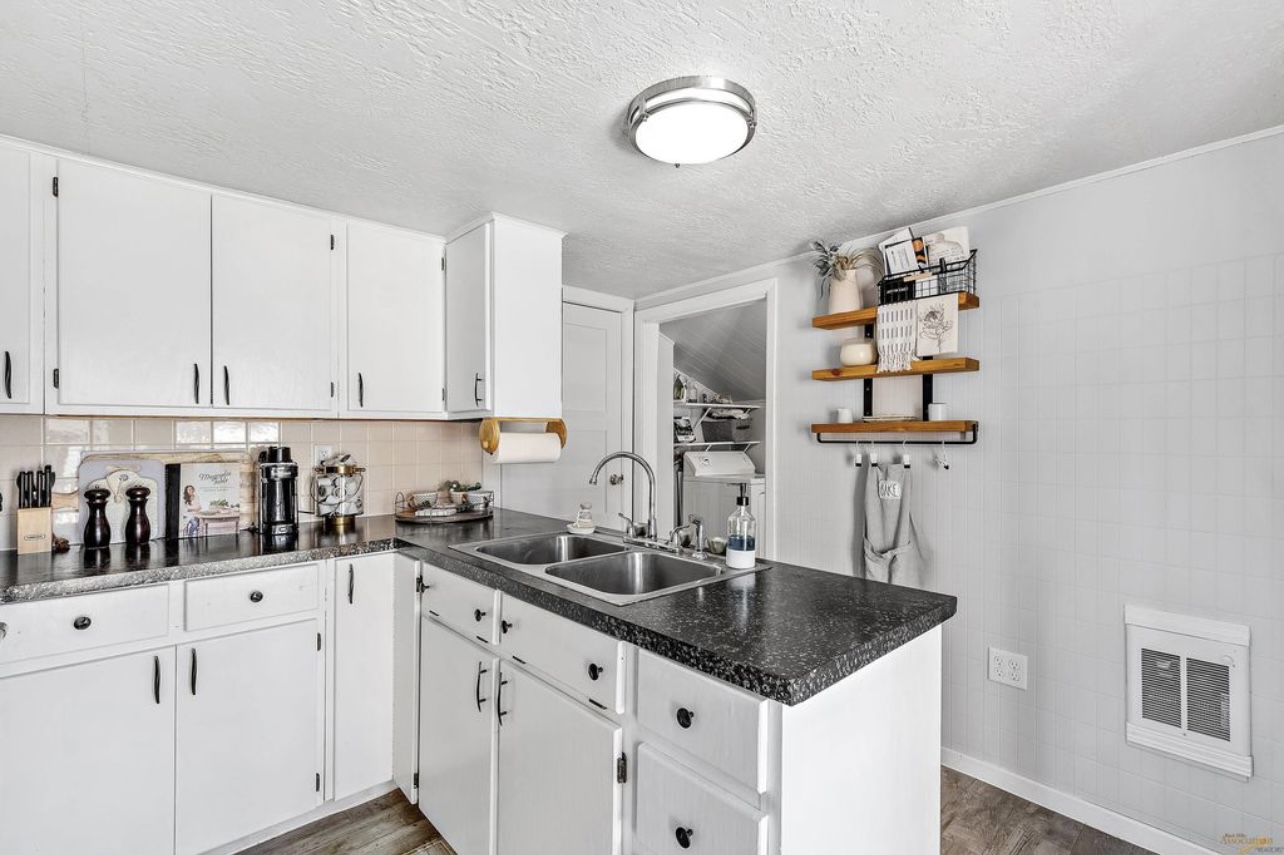 Sturgis! Hell Yeah!!! Houses for Rent in Sturgis, South Dakota, United States Airbnb