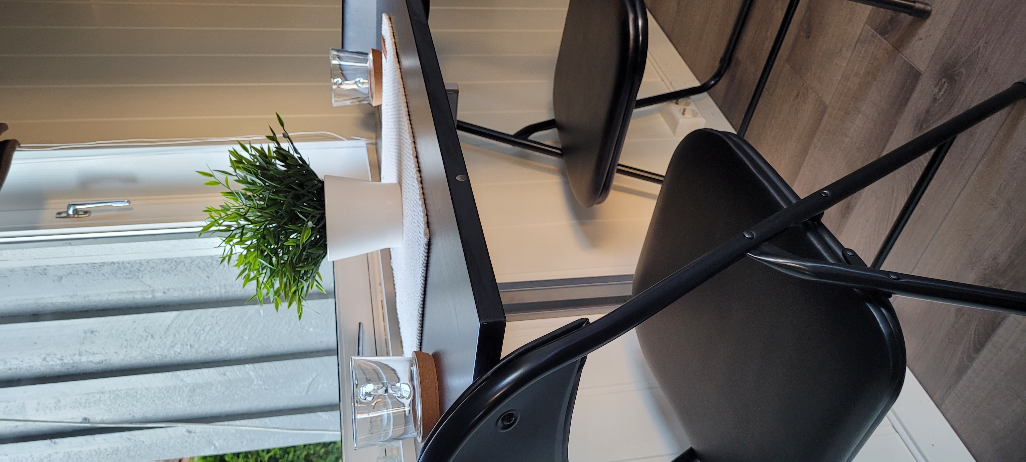 Charming guest house for rent.