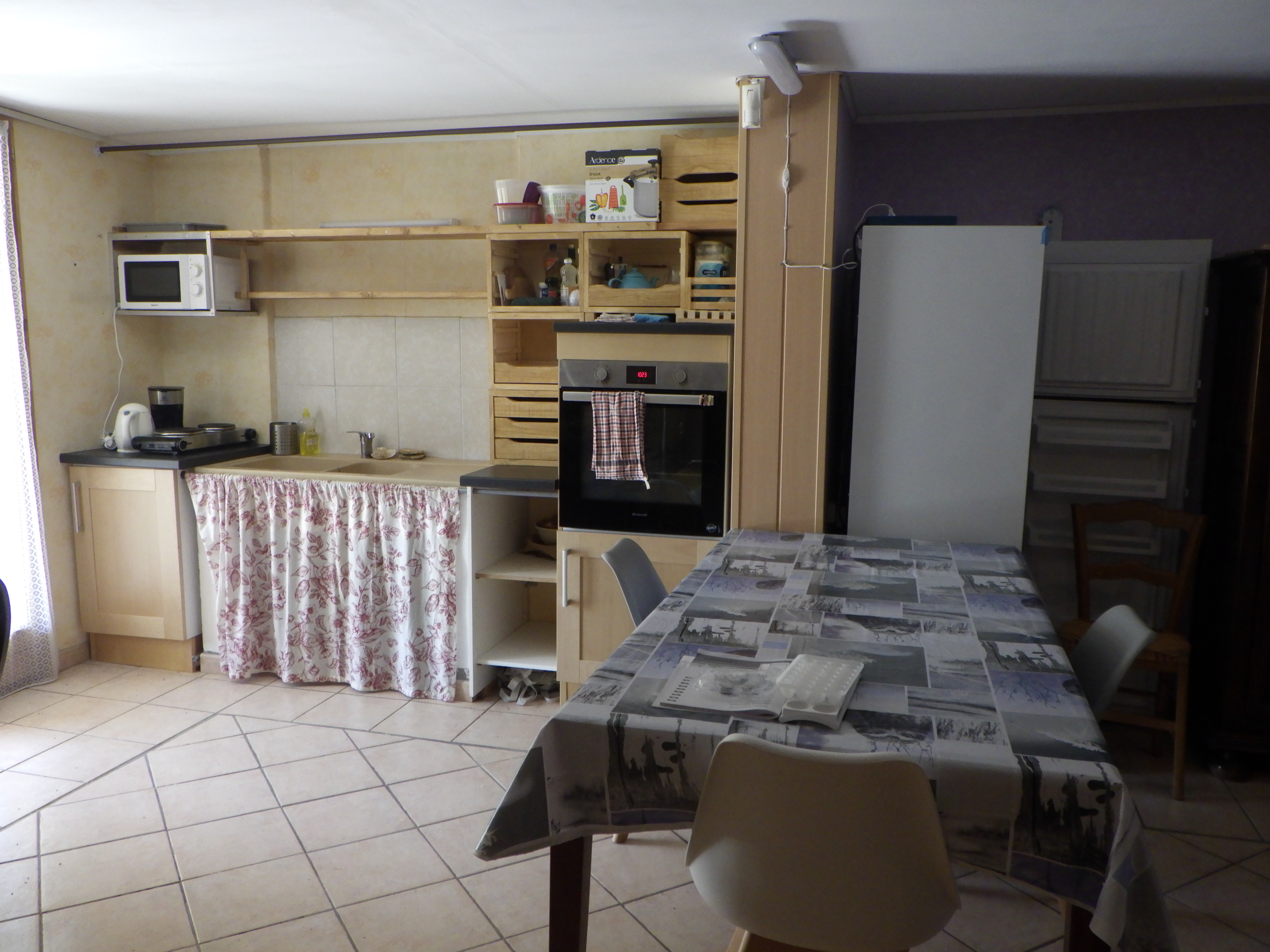 Quiet independent apartment in Alpilles Park