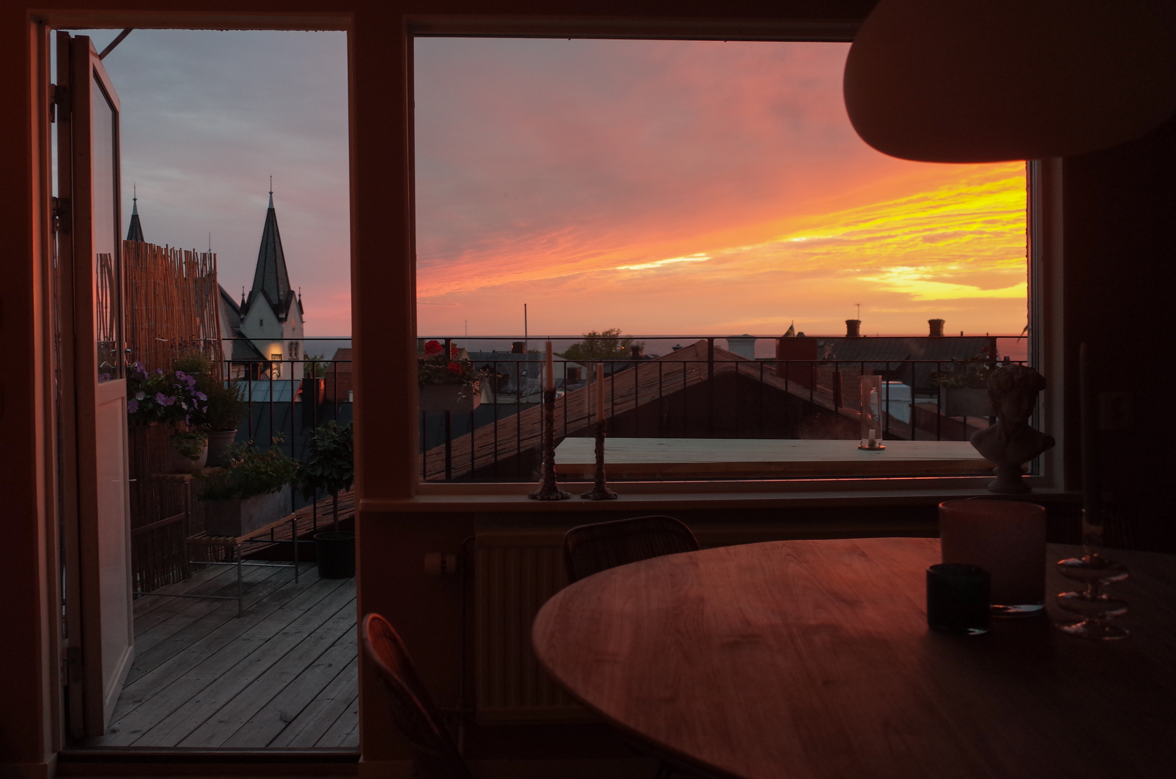 Stunning ocean view - Top floor with balcony